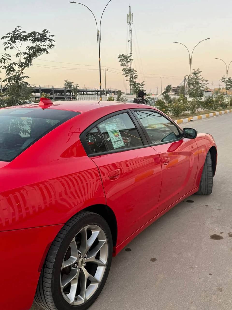 جارجر ٢٣فقط جاملغ من امريكا صبغ وباقي تفاصيل كفالة عامة مكان السيارة ناصرية مركز بدون ايرباك بدون دواخل كما موضح بصور 
***********
