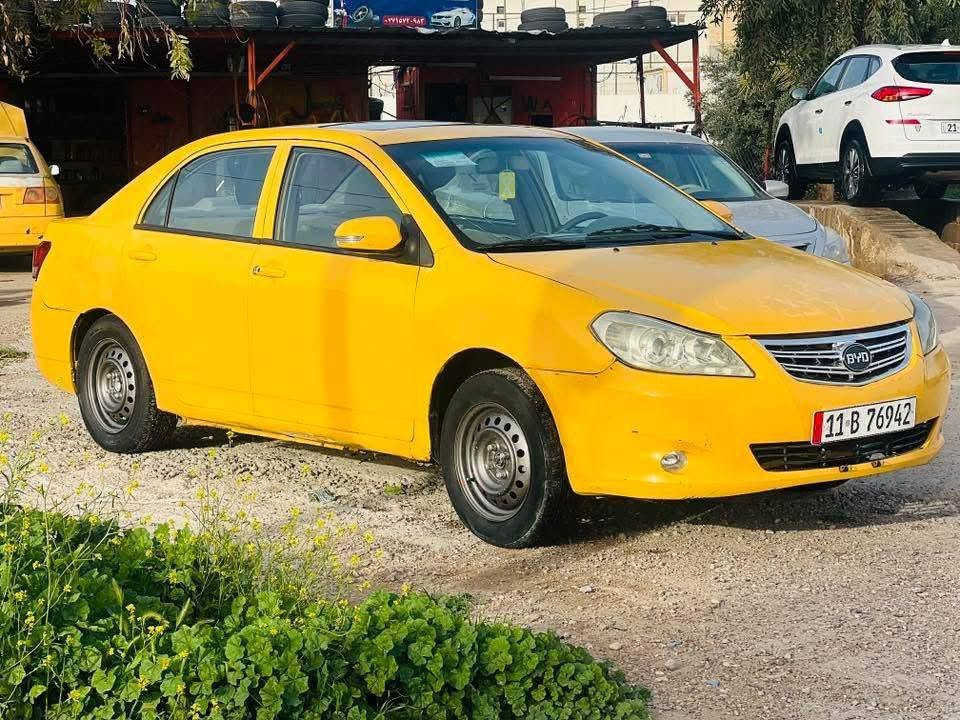سلام علیکم بيوايدي موديل 13 محرك نحلة 1800 رقم انكليزي تحويل شوكت متريد سنوية لحد 31 جديد دوشمة جديد باتري جديد يومين من شدها صبغ بلاد التبريد بس يحتلج راديتر السعر 47 وبي مجال مستعجل على بيعتها (بيها تبخير) وهذا رقمي  ***********
