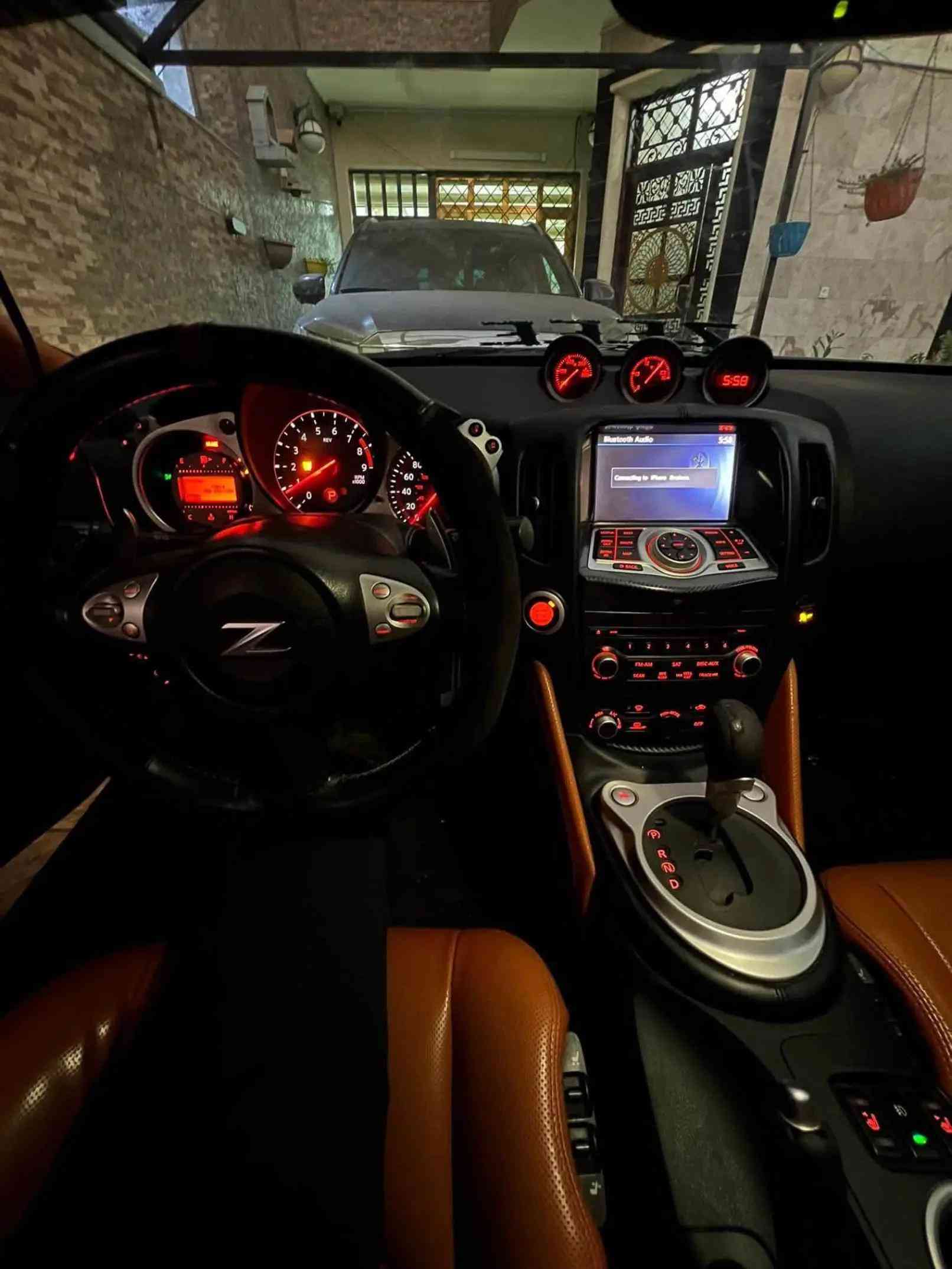 نيسان 370z بيع او مراوس  موديل 13  71000km ٤ قطع صبغ سطحي  فول مواصفات  داخل جلد   كشنات كهرباء وتدفئه سستم صوت boss برده خلفيه بلاد  عليهه راديتر ٥ سراوات مراوح عاصفه فج بريك اكيوبونو  كولر دهن مروحه كولر دهن اكسل vlsd 3.9 اير سسبنشن S3 تحكم شاشه داخليه ٣ مودات  سبويلر  سقف روز  مازدات امامي متغير  بنيد دزاين جي تي ار سبويلر خلفي عقل برمجه امريكا مابين لو اوكتان وهاي اوكتان  ويل 19 ESR اير انتيك z1 الفلتر مالتهن kn دعاميه اماميه نسمو والبلاد موجوده جهاز obd2  ادامه كامله لمنضومه الاير سسبنشن وادامه كامله للكير والمكينه ومنضومه البريك  صدر امامي خلفي جديد وكاله ادامه كامله لمنضومه المي رولات مكينه وقايش جديد السعر 120 وبيهه مجال *********** #كري_للسيارات_الرياضيه #z 
