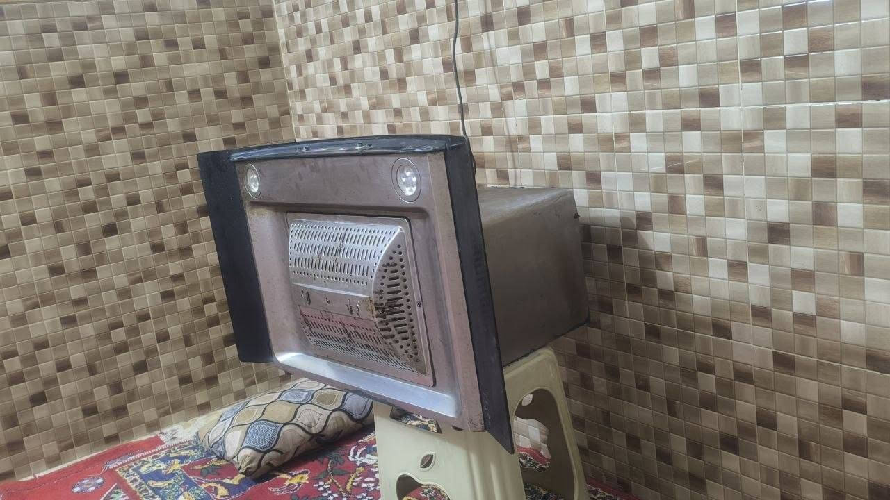 شفاطه (مفرغة هواء)
بحاله جيده وبيها انارات وتشغيل وانطفاء عن طريق الازرار 
السعر جدا مناسب 
السعر 40 الف 
مكاني النجف قضاء ابوصخير 
رقمي او واتساب ***********
