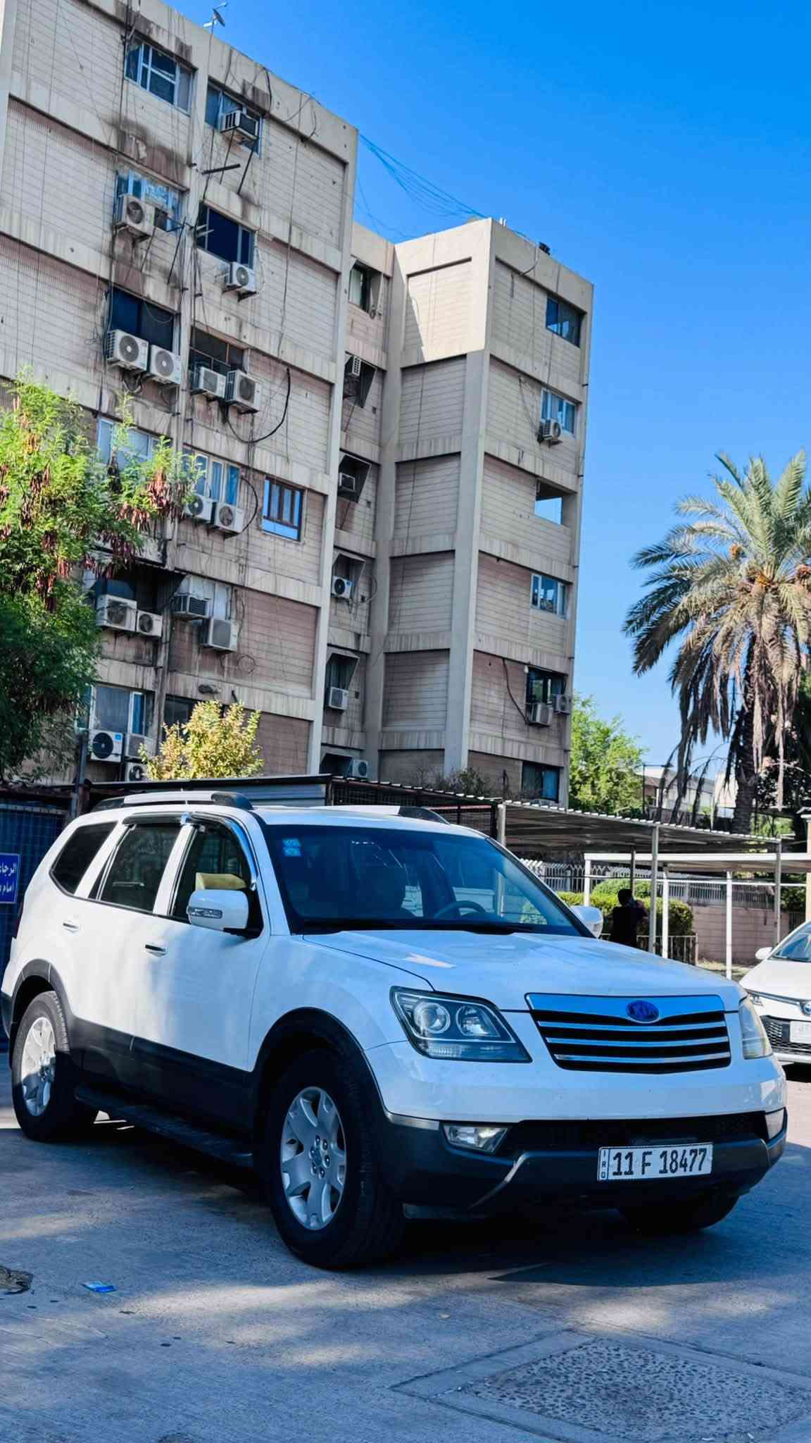 السلام عليكم للبيع كيا موهافي موديل 2013 خليجي
السيارة كفالة عامة من كلشي من صبغ و البارد والفتح والتبديل على وضع الشركة 
مكينة 6 سلندر 3800 cc كفالة
مواصفات السيارة 
فتحة سلايد روف 
حساس امامي وحلفي 
كشنات مخمل
سبعة راكب 
ثلاث قطع تبريد ثلج 
مري شفط و اشاير بالمري 
تحكمات ستيرن 
وباقـي المواصفات المعروفة 
رقمهة بغداد الدولي تحويل مباشر 
السيارة جديدة لا صبغ ولا بارد وجاهزة بدون مصرف 
محرك وكير وصدر وتبريد وتخم تاير شرط 
مكان السيارة بغداد الصالحية 
سعـر السيارة ( 138 ) ورقة وبيها مجال بسيط جدا
ملاحظة السيارة اجمل من الصور 
للاتصال والاستفسار 
***********
