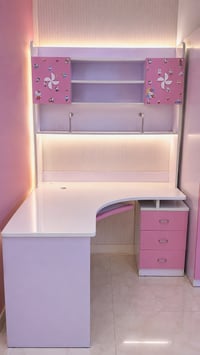 للبيع 🌸  غرفة بنات 🌸 كاملة مستعملة استعمال نظيف ومحافظ عليها. تتكون من...