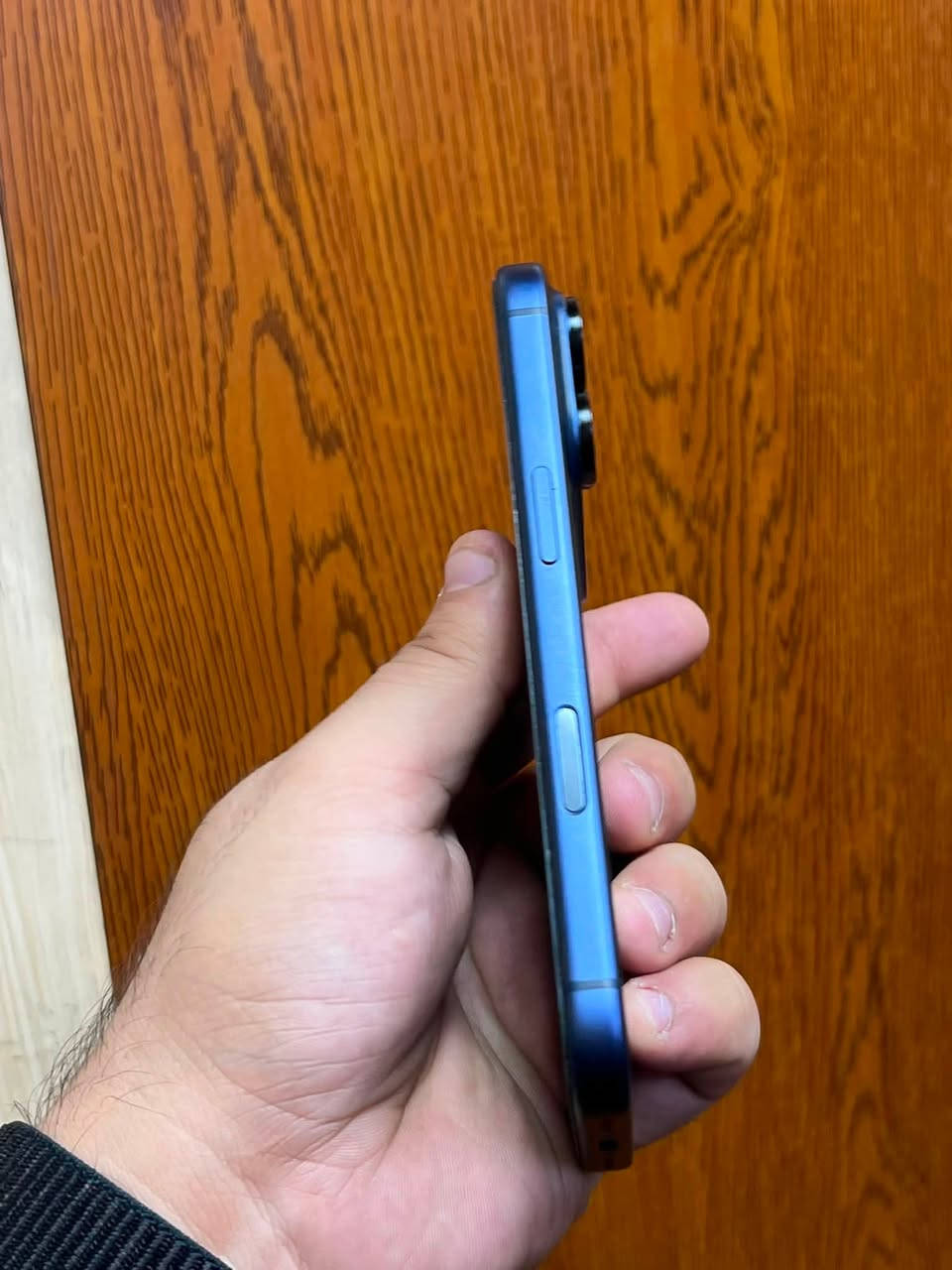 📱iPhone 17 Pro  blue
ايفون 17 ( برو فقط )نيلي

ذاكره 1TB  تيرا🥇✔️

بطاريه 100‎%‎

نضافته 100/100 بوضع الوكاله كامل ملحقات الاصليه

جهاز esim

السعر خاص ما اذكره ب تعليق اتصل وبيك خير وتدلل

يرهم مراوس ويا 16 برو ماكس -15 برو ماكس فقط

موصل / حي السكر 

توصيل ماعندي

***********
