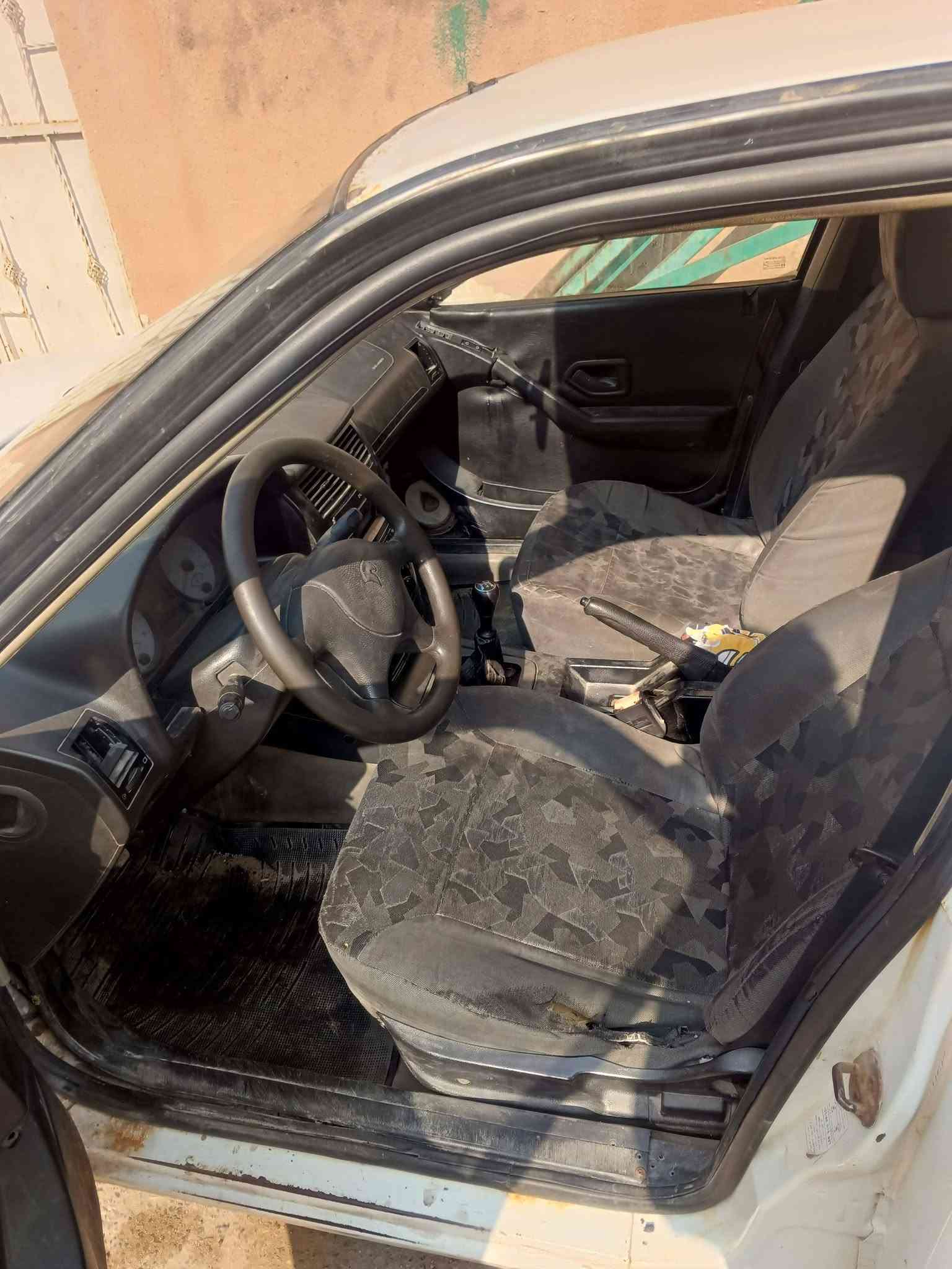 سلام عليكم عندي بيجو ادوات ادوات ادوات بدون كص السياره مكينه أدخن اوكير بل 4ايقر تبريد شغال موديل 16 حداديه 80%السعر 15اوبيه مجل
