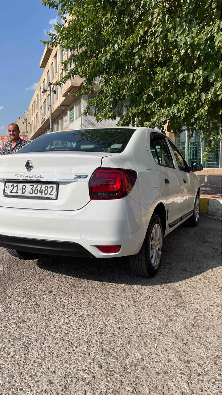 Renault Symbol 2020
سڵاو هاوڕێیان سیمبول 2020بۆ فرۆشتن زۆر پاکو جوان ماوەتەوە 66هەزار کیلۆمەتر ڕۆشتوە بە شەرتی گێڕ و مەکینە سەنەوی تازەیە تا ٢٠٣١، یەک پەڵە بۆیاخ و پەڵەیە ساردی هەیە. 
داوای 85$ گەڵا و معامەلەیە کەمی لێ ئەکەین.
بەشەرتی گيڕ و مەکینە
ژ.م *********** السليمانية, العراق
