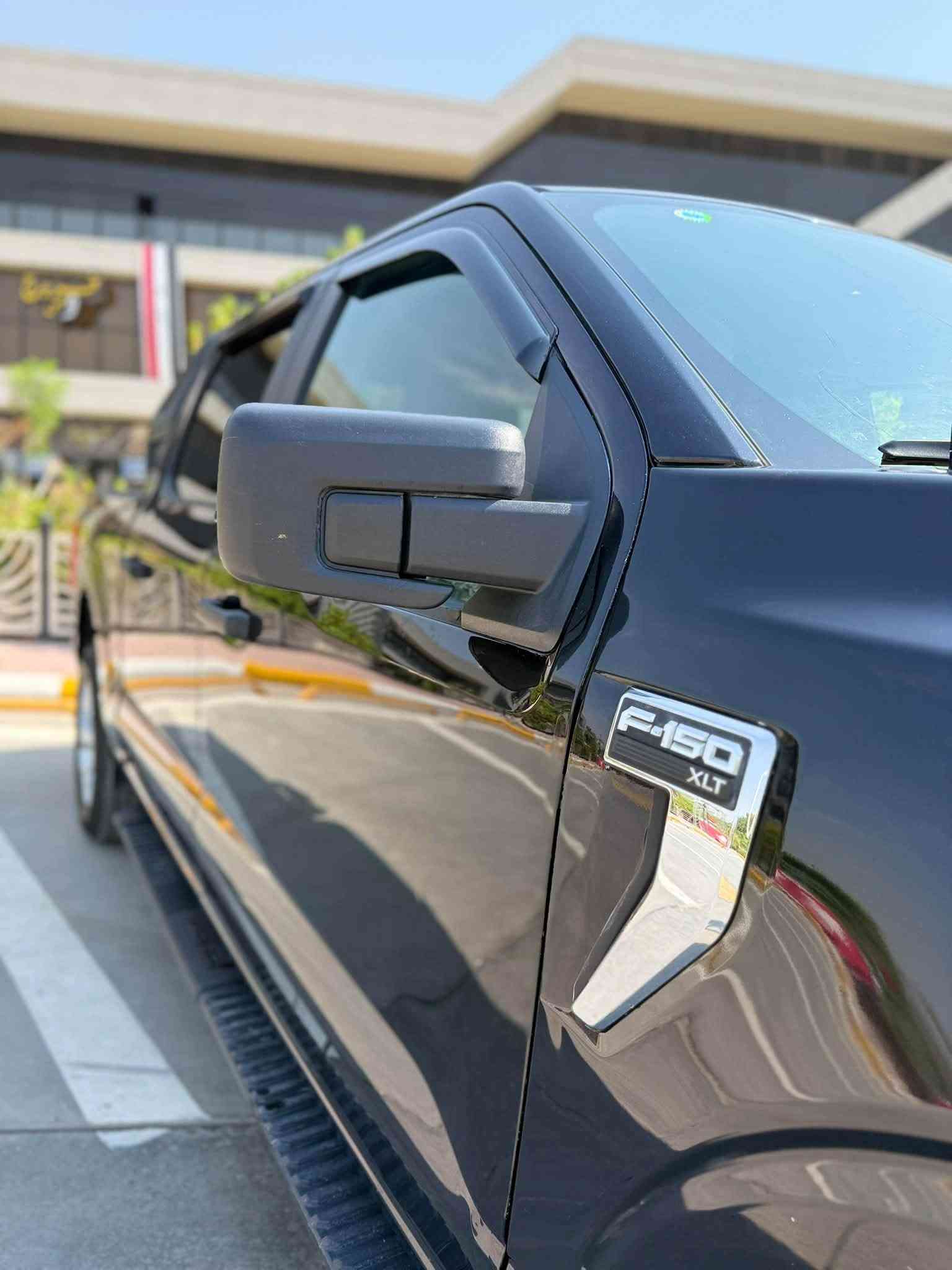 للبيع فورد F150 موديل 23 أمريكي 228 $
حادث جاملغ أمامي وبنيد بدون دواخل 
موضح داخل المنشور 
صبغ ثلاث قطع بدون دواخل
مواصفات XLT

باب طويل بدي قصير المرغوب

حجم المكينه 5000V8

كير تعليك كراسي متصل رقم مميز بأسمي ديالى انكليزي 

كير مكينه مكفولات تبريد ثلج حداديه صدر تخم تاير السياره جاهزة السعر 228اوبيها مجال للشراي مكاني ديالى بعقوبة للستفسار أتصال ع الرقم ***********
