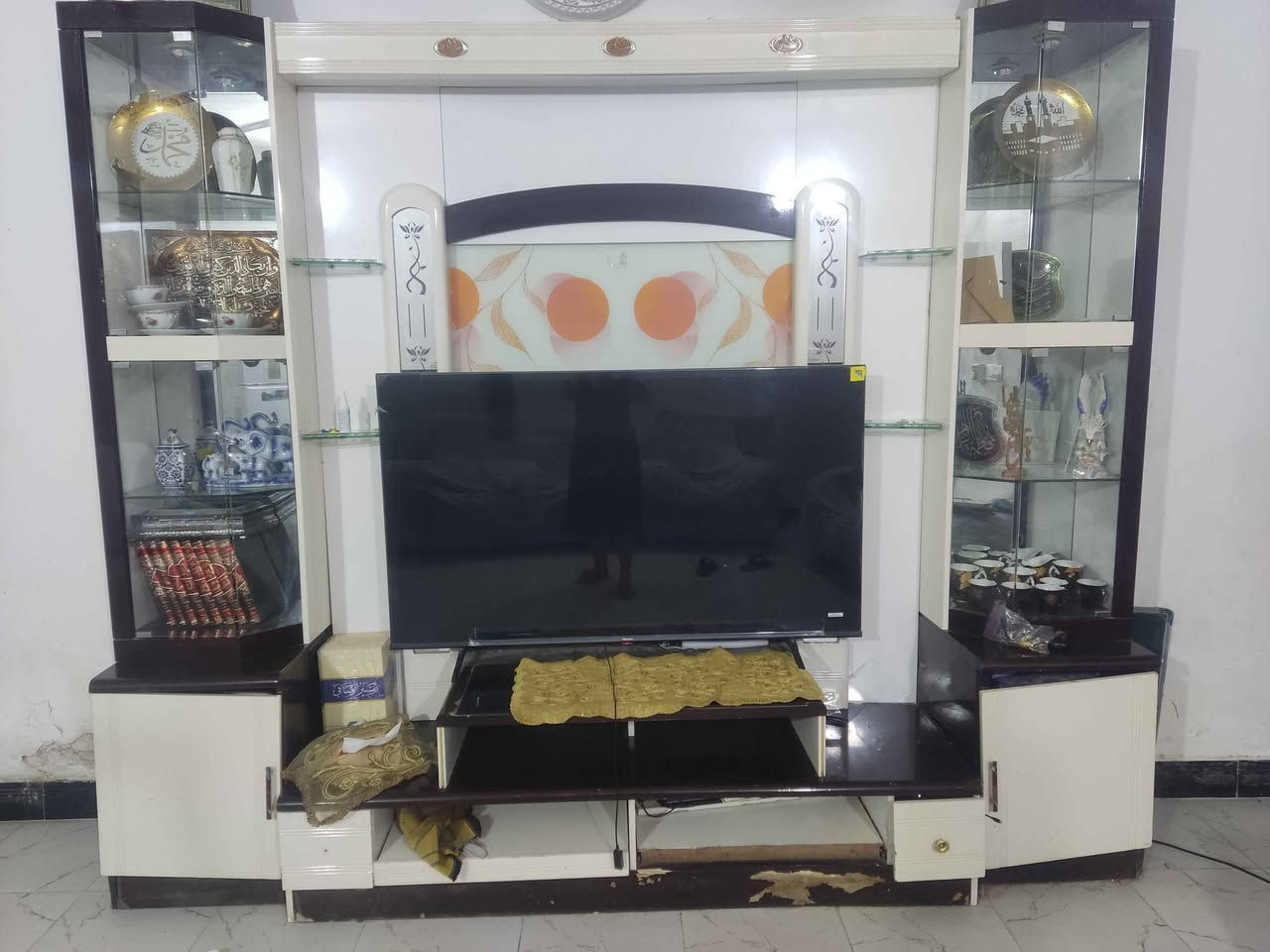 بوفيه بحاله جيده المكان قرية الغدير الرقم*********** النجف, العراق
