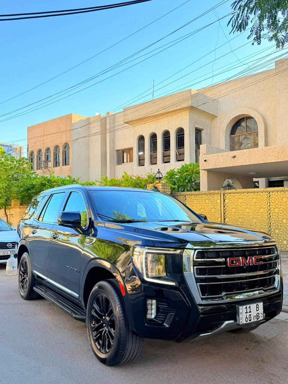 السلام عليكم جمسي يوكن 2023 وكاله المنصور رقم بغداد بااسمي السياره كفاله من الصبغ والضربه والتبديل السياره فول مواصفات 1/1 SLT فول الفول مواصفات الندلي 
محرك5300
بانوراما
بصمه
جلد
رادارات
شاشات
جلد
كشنات 3 قطع كهرباء
كشافات
حساسات
تحكمات
نقطه عمياء
وباقي المواصفات المعروفه للفول
السسسسسعر 465$
مكاني بغداد الرصااااااافه
الاتصال
***********
