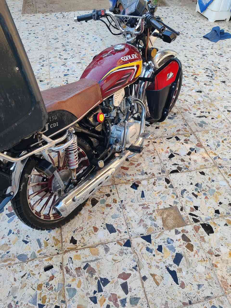 سلام وعليكم سونك موديل 2024دراجه جديده وحلوه مكفوله كفاله عامه مكينتها خرسه وناعمه برغي ما مفتوح بيها الله شاهد وين ما تريد اخذ افحص عوزها بس دبلات لان لبارحه أمشي ونزلت بطسه كلش قويه وطك عندي غير هذن ما بيها اي نقص تواصل/ *********** واتساب
