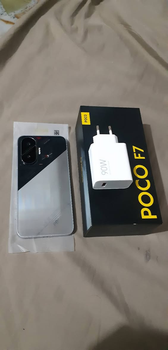 للبيع (Xiaomi Poco F7) 📲
الذاكرة 512 الرام 12 + 12 Tim ايتم 
الشاشة 144 او 120 هيرتز 
مستخدم شي قليل فوول نضافه غراضة كاملة 
شاحن سريع 90 واط 🔌
بطارية 6000 ملي ib 🔋
بوبجي وباقي العاب 120 فريم شرط ثابت 
العنوان سامراء 
وبي واتساب ***********
