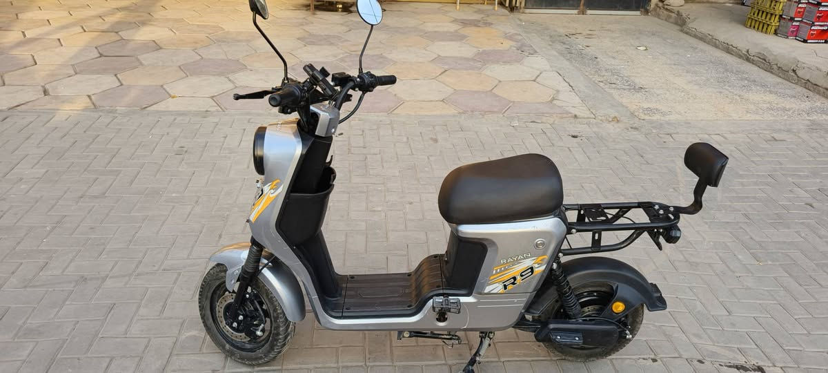 R9 • ٥ بطاريات • نص عمر
