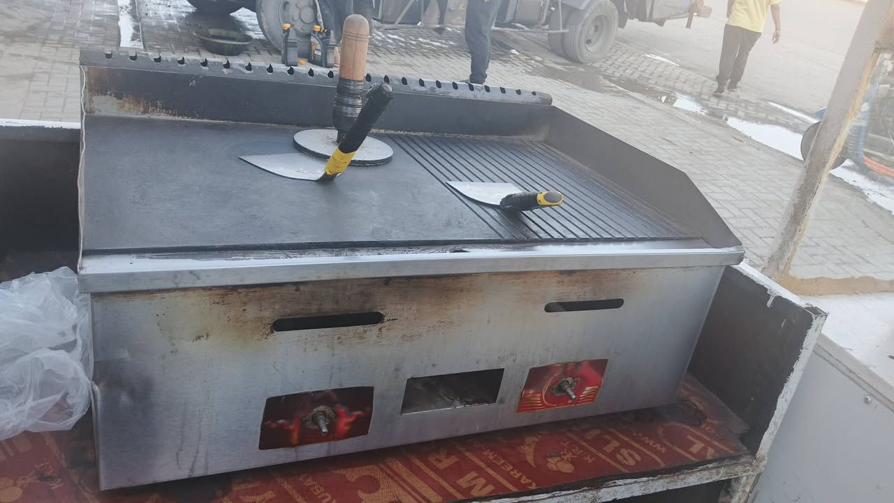 ينمن رخصه الادمن غراض مطعم للبيع ميز جام خانه شوايه همبركر قلايه فلافل طباخ چاي ميوزه ثنين نواعم هواي طوس مقبلات رقمي للتواصل *********** واتساب مكاني بغداد دوره ابو دشير شارع الضغط السعر 450 وبيهن مجال للطيبين
