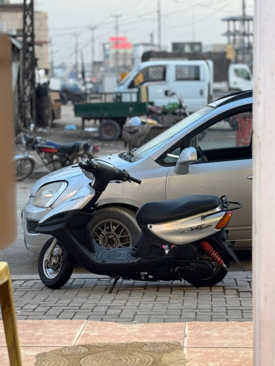ماكس منغولي او قرده مستعجل ع بيعتها دراجه نظيفه فقط الكفر الكدام مكسور سرعه 120 سعرها 700 وبيها مجال قليل رقمي *********** متواجد واتساب البصرة, العراق
