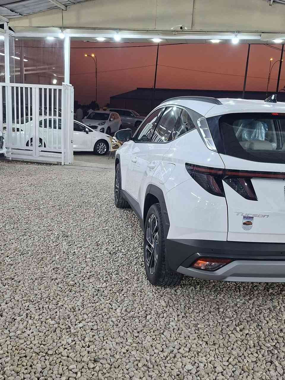 معرض دره بابل 
الموقع. بابل     طريق.              توكسان   TUCSON  
رقم بابل

موديل 25         خليجي  
   السعر 220 

                      مكفوله. كفاله عامه 
 ماشيه ،18 الف

     المواصفات         

 بصمه 

شباك لد  

برد. خلفي 

لايت عدسات زنون 

 سايد بريك بصمه 

 تحكم ستيرن فول

 شاشه كبيره  بلادي ابل كار بلي

كروز سرعه Cruise 

مانع انحدار 

👍  حساس خلفي 

👍حساسات امامي 

👍 ثلاجه بل جكمجه 

👍كشنات  كهرباء عدد2
كشنات تدفئه تبريد 

👍 دشبول 3. اللوان 

👍 بصمه ابواب

👍 دبل ايرباك 

👍 اشاير ترحيب   

👍شحن لاسلكي 

👍نظام تشخيص العطل عن طريق الشاشه 

👍محرك cc2000 
تشغيل عن بعد 

👍كامره خلفيه دواره  

👍5 ويل كب  حجم 18

👍للاستفساراكثر اتصل على الأرقام التالية

   *********** رافد المعموري

