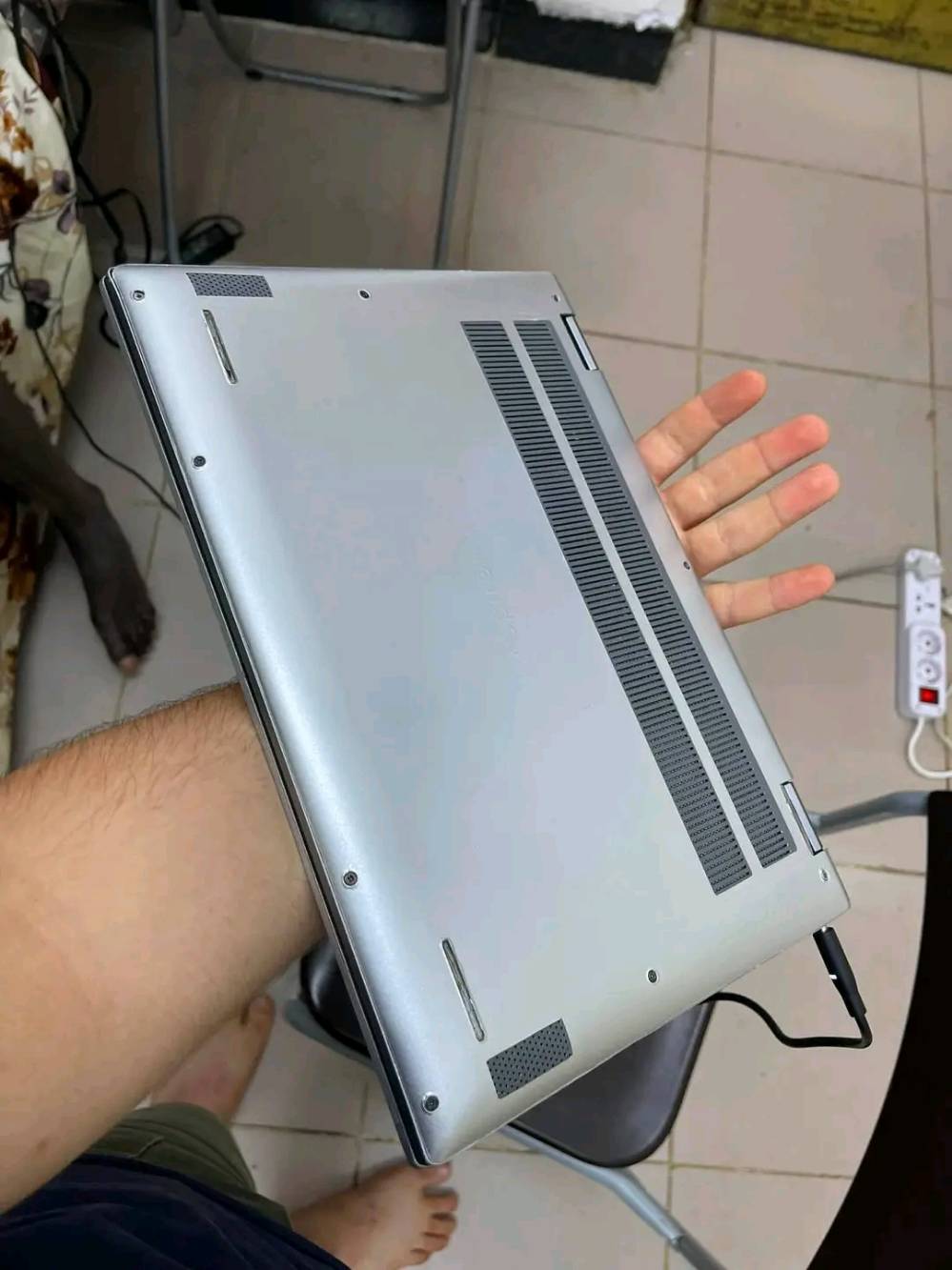 Dell Inspiron 5406 • شاشة لمس • 16 غيغا رام