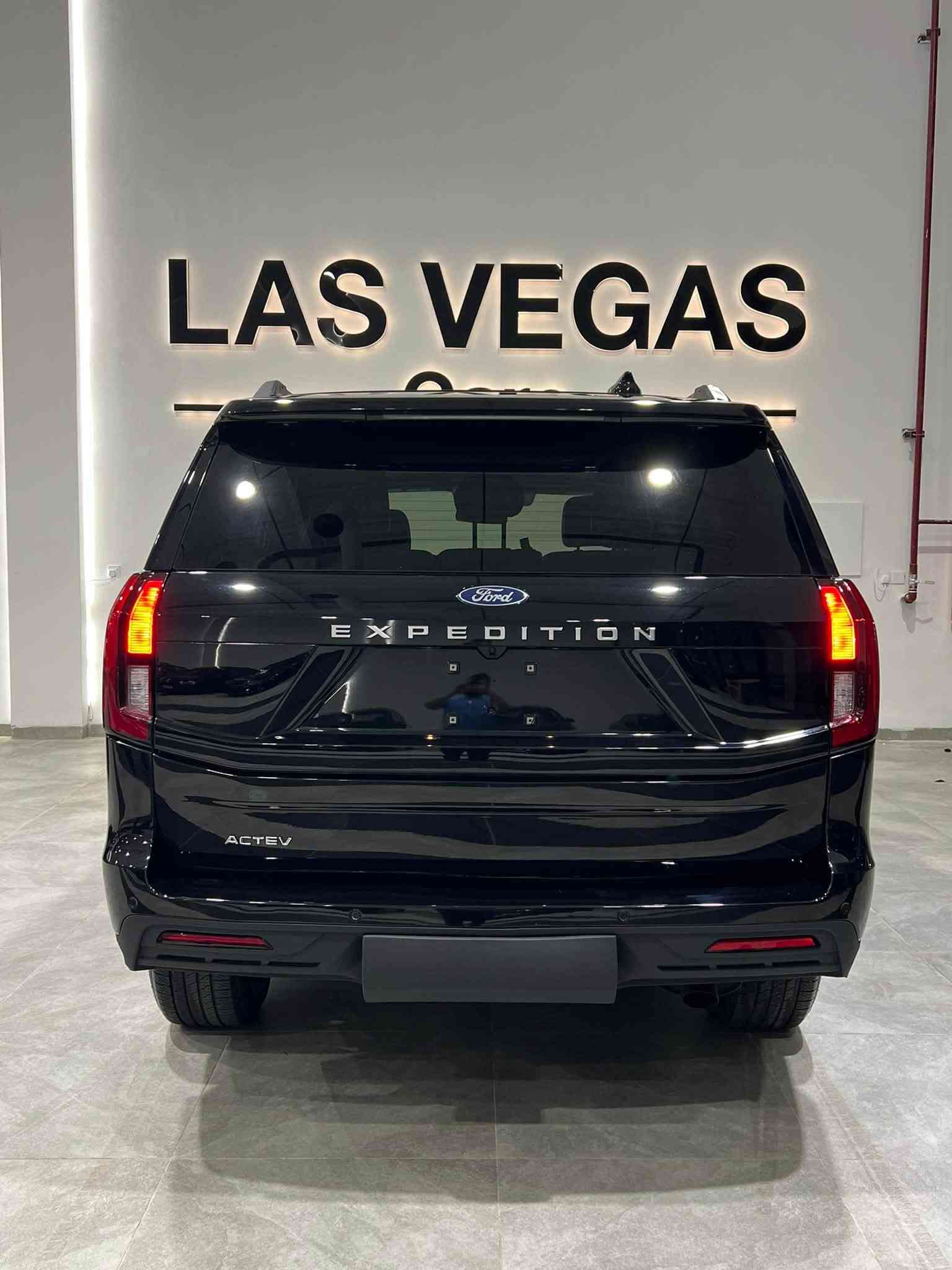 سلام عليكم
Ford _ Expedition _ 2025 _ Active 
Engine : V6 _ 3.5
Mileage : 19,000 
Title : Clean 
Mobile : watsp : ***********
هەولير / شاري ئارامي بازرگاني 
أربيل / مدينة آرام التجارية ‎
