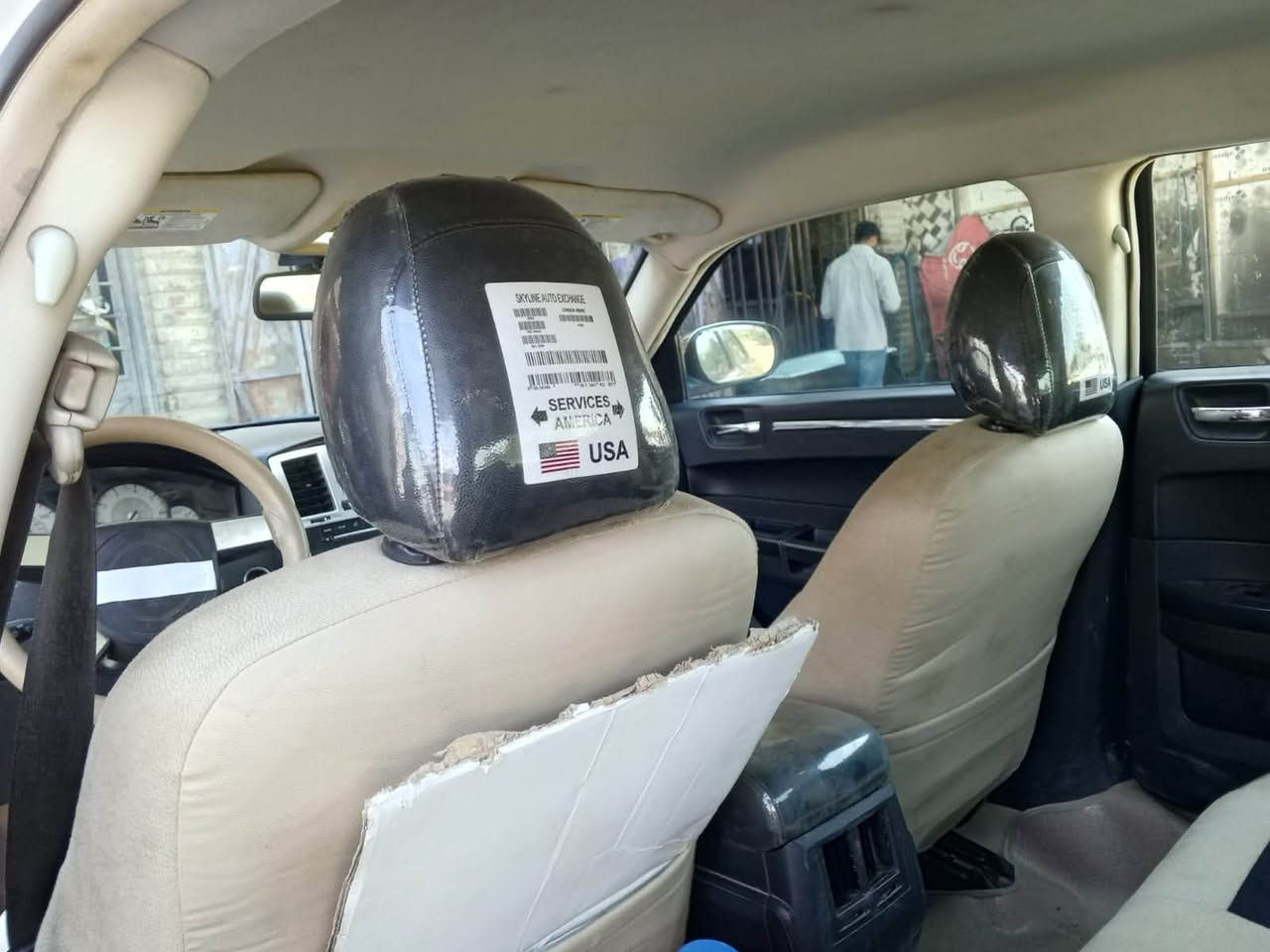 سلام عليكم
اوباما 2009اصل اربع جوكات 
سياره حادثها جاملغات خلفيه واحد باامريكا واحد بلعراق هنا 
مصفرة هيئه غرامات بسمي تحويل ثاني يوم خطها بغداد عمارة 
سياره يرادلها ترتيب بلصدر الامامي شي خفيف والخلفي دبلات فقط 
سياره خير من الله تشتغل عل خط 
مكانها بغداد او العمارة 
السعر 100وبيها مجال للطيبين والشراي يخابرني ويدلل 
وسياره نمرة الاولى مالتها موزينه من هيه واكفه وتبيت علD بي شون دفعه الخفيفه مرات تطلع ومرات لا 
***********

