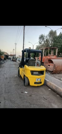رافعة كتربلر • ٣ طن • موديل ٢٠٠٨