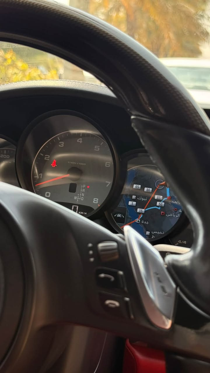 انضف بورش suv بالعراق كايين s 2014 مكفولة كفالة عامة خليجية السيارة فول مواصفات مكينة + كير على وضع الشركة v8 تنفس طبيعي  

- اللون عنابي نيلي ( مميز ) 
- رادار امامي 
- رادار خلفي 
- ماشيه 130 الف كيلو 
- كامرة 
- حساسات 
- تضليل بالسنوية من مرور سليمانية 
- مري شفط 
- جكات ٣ وضعيات 
- ثلاث وضعيات قيادة ( normal - sport - eco ) 
- قيادة مريحة وسلسلة 
- محرك وكير كفالة على وضع الشركة برغي واحد ممفتوح + المحرك المرغوب والاقل تعقيداً v8 تنفس طبيعي 
- تبريد 8 قطع بارد جداً 
- مساج كشنات 
- تبريد كشنات 
- تدفئة كشنات 
- لون الكشنات احمر جلد طبيعي اصلي 
- السقف كنتارا اصلي 
- المقابض كاربون فايبر اصلي 
- الستيرن كاربون فايبر اصلي 
- شفتات بالستيرن 
- تدفئة ستيرن 
- وضعيات كهربائية مختلفة للكشنات + خزن 3 حركات 
- بنوراما فتحتين 
- نظام الملاحة 
- بردات خلفية 
- تحكم منفرد بالمقصورة الامامية للجهتين 
- تلفون خاص بالشركة 
- سماعات رأس البورش الاصلية 
- سستم سماعات  Burmester High-End Surround Sound اقوى سستم بالعالم يجي 16 سماعة 
- صندوق كهرباء 
- السيارة جاهزة تاخذ وتروح بيها لالمانية اذا وكفتك تعال رجعها اي نقص مابيها من صدر ودهن وفلاتر 

هذه الفئة بيها كلش هواي مواصفات ذكرت فقط التفاصيل الي نبحث عليهن احنه 

اما سعر السيارة فمستحيل تلكي هل سعر بهيج نظافة 
26.500$
 للتواصل ***********
