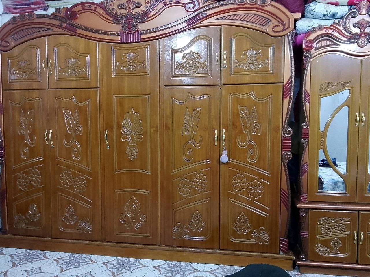 غرفه خشاب نجاره كامله اربع قطع غرفه نضيفه حيل ومستعجل ع بيعه وبيها مجال 