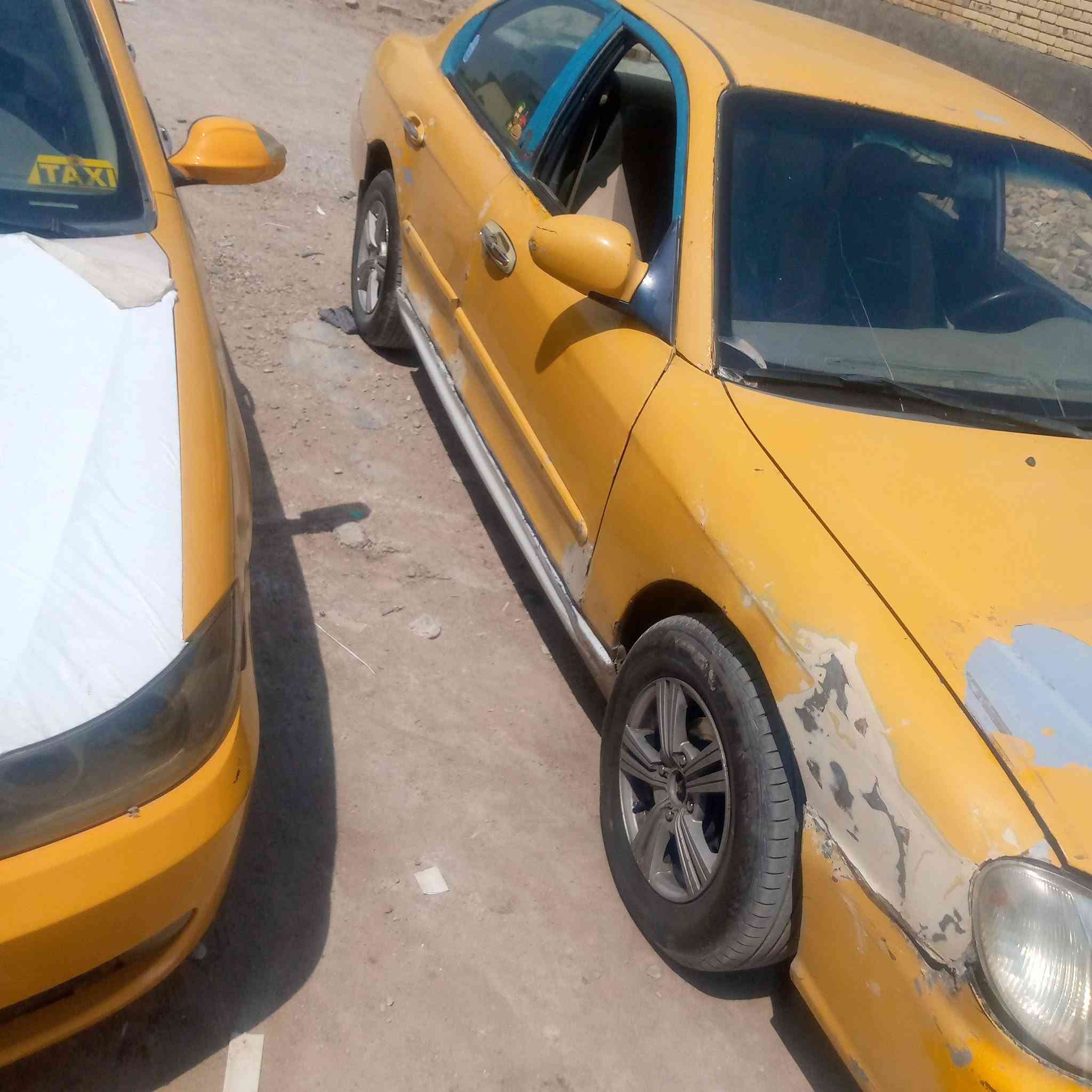 السلام عليكم سوناته موديل 2002 رقم بغداد راعيه موجود تخم تاير مكينه وكير جدد حداديه جديده السعر 16وبيه مجال ***********
