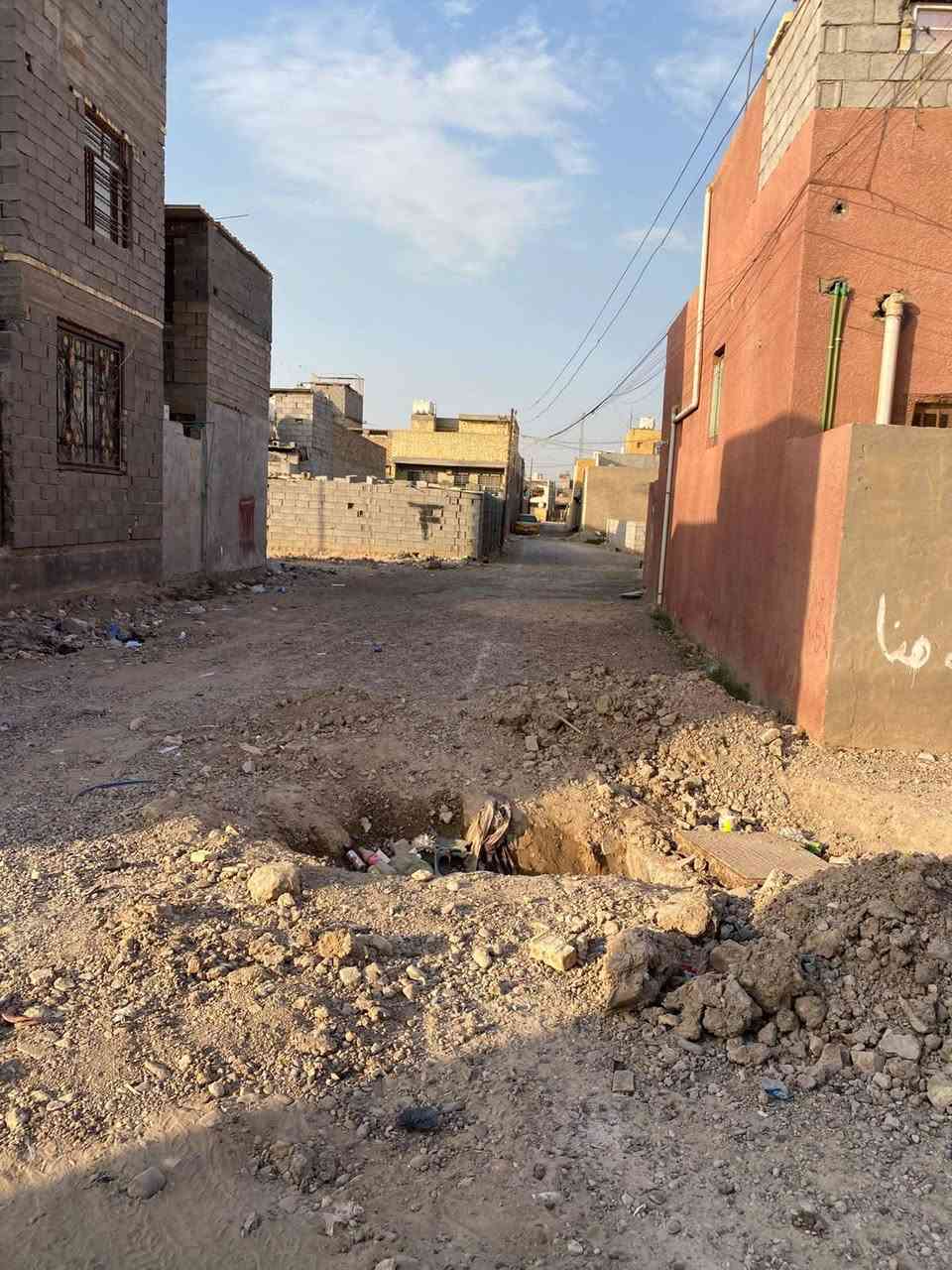 دار للبيع مساحه 70 متر بيت بناء جديد السعر 32 وبي مجال المشروع قريب عالشارع قرب بيت دخان ويرهم مراوس اذا بيت نظيف حسب الانتفاق ***********
