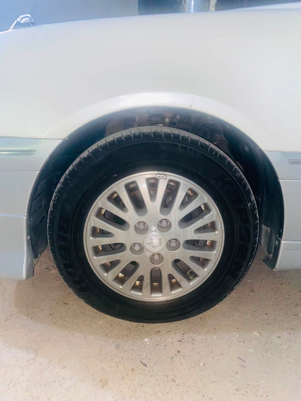 تايةويلي حةسير بو كورينةوة بة نةجمة لةسليمانيم
تايةكانيشم لةسةيا ٧٠ بو ٨٠ مةزبوتة
