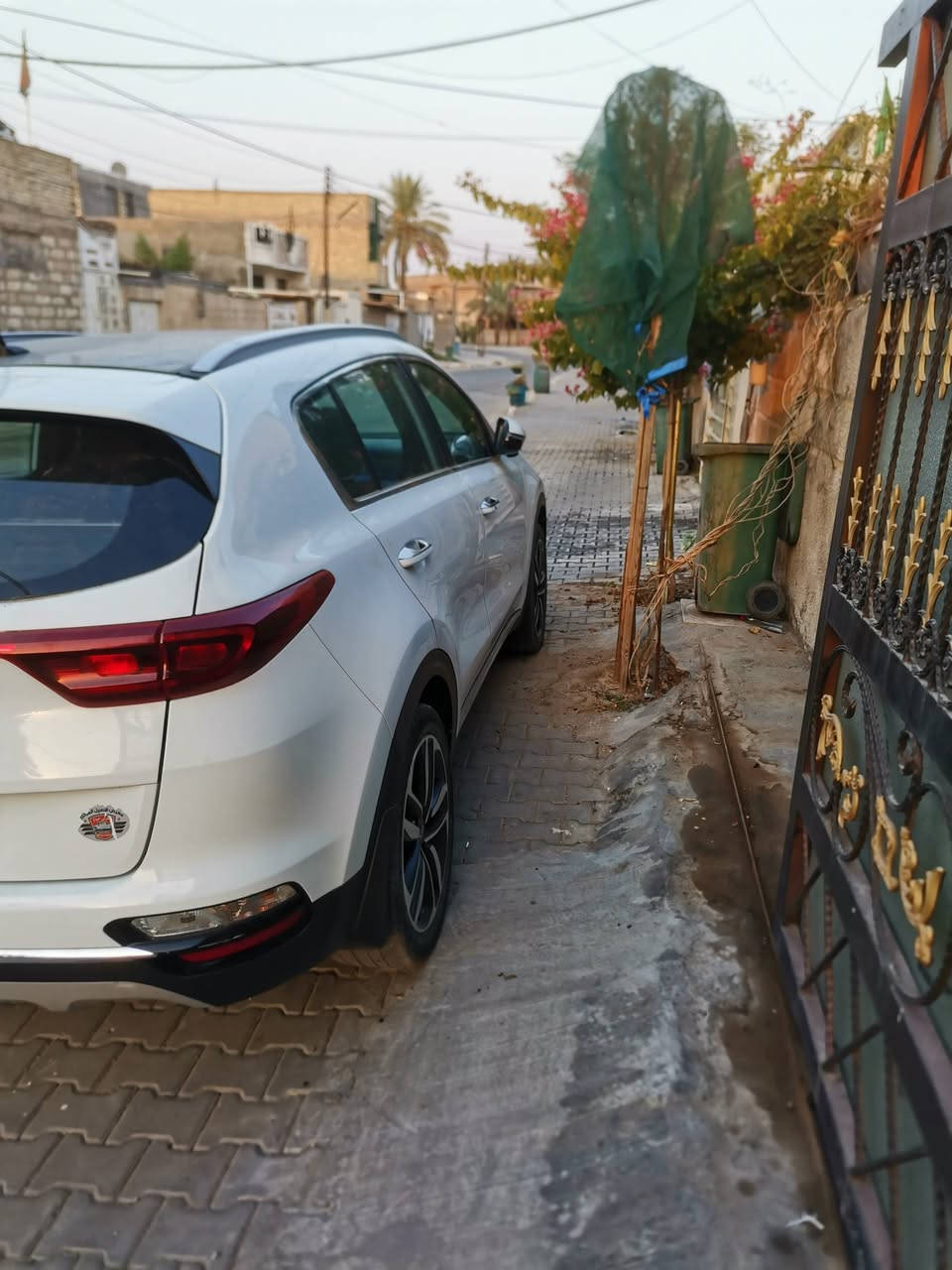 السلام عليكم للبيع سبورتج فول مواصفات للأخير موديل ٢٠١٩ مكفوله من الصبغ بيها ٤ مكانات بارد فقط تخم تاير صدر جديد السياره جاهز اي نقص مابيها ماشيه ١٣٠ بسمي تحويل مباشر السعر ١٩٠ بيها مجال للشراي
***********
***********
