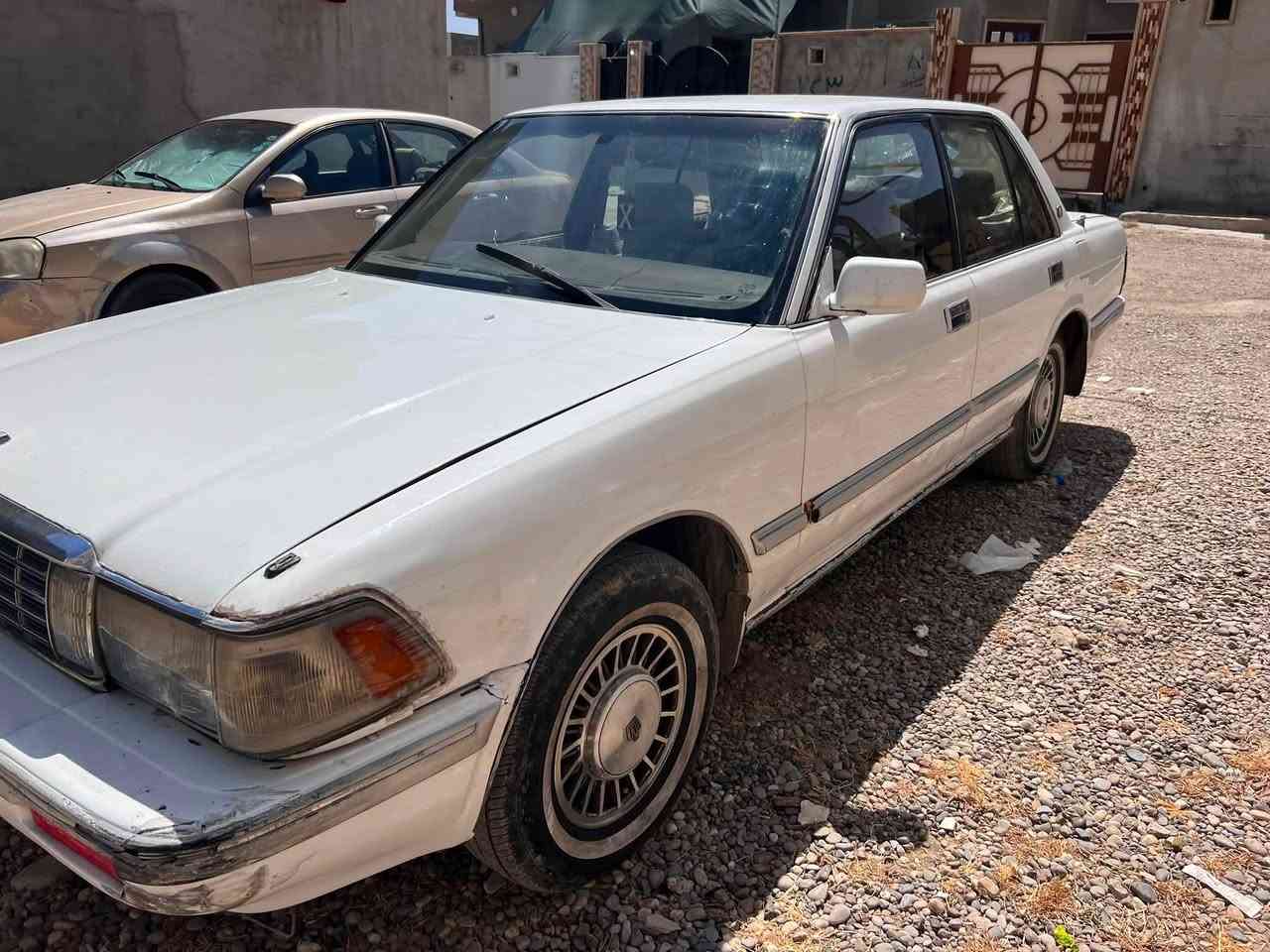 سيدان البيع موديل1990محرك وكير بطه شرط تبريد شغال العنوان موصل السعر50
***********
