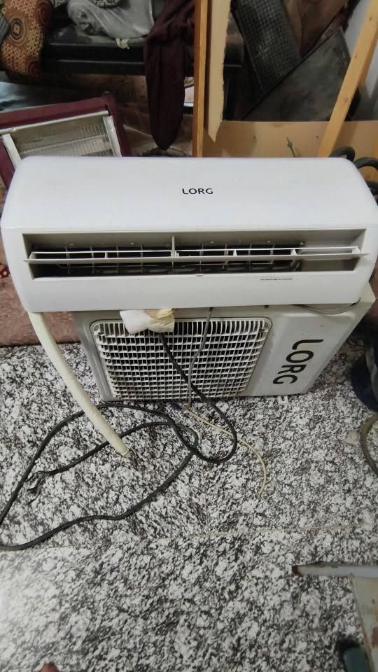 السلام عليكم مكلف بالنشر سبلت 1 طن شغال وعالفحص جديد كلش سعره 160 قفل وهذا رقم صاحبه
***********
