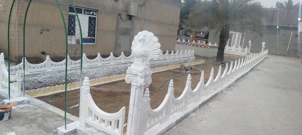 عمل ديكورات لكافة الحدائق المنزلية والخارجيه تشمل لاينات ونقش حجر وشتل وثيل نضام السقي بالتقطير والمرشات قضاء الرفاعي للتواصل ***********
***********
