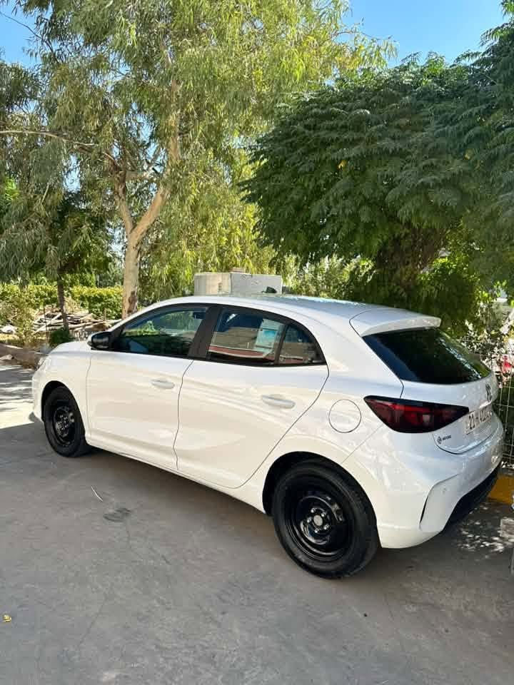 MG 3 2025
MG 3 2025 zaman
سەیارەیەکی تا بڵێی جوان و نمونەیە زەمانی شەریکەیە  مۆدێلی ۲٠۲٥ خلیجیە ئۆکتانی بەنزین ۹۱ بێ دیلکۆ  مواسەفات ستاندارتە گیچ ئەلیکترۆنیە شاشەیە بیلاد کامێرا و حاسەیە کار پلەیە تەحدید سورعەیە سوکان ڤۆلیۆمە لایت پێش و دوا لیدە  لایتەکانی گۆڕاوە زینۆنی ئەسڵی لەسەرە جامەکانی لەزگەی فۆتۆ کراوە گاعی قاڵبی بۆ دانراوە تەنها ۱۹ کیلۆمەتر ڕۆشتووە وەکو سفر ماوەتەوە چاڵ و شوختی نیە تەرزەی نیە بستێک PDR هەیە ماباقی هیچی نیە گێڕ و مەکینەی بە شەرت  رەقەم و سەنەوی تازەیە بانسەکانی تازە گۆڕاوە پاتری تازە گۆڕاوە یەک دینار مەسرەفی تیا نیە هەموو شتێکی تازەیە سعری۱٠٦ گەڵا معامەلە
شوێن سلێمانی 
٠۷۷٠۱٤٤۲٠٤٤
