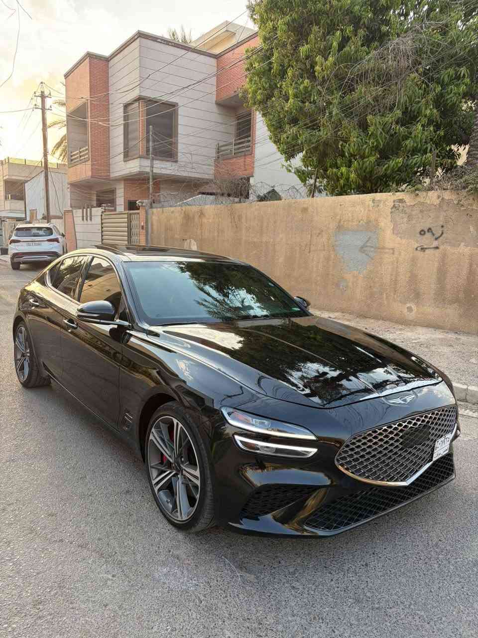 السلام عليكم 

🚘 جينيسس G70 | موديل 2024

• GENESIS G70 3.3T AWD SPORT ADVANCED
• V6 3.3 Twin Turbo 🚀
• AWD
• رقم السيارة: مؤقت دخول شهداء – وكالة عامة
• المسافة: 25 ألف ميل فقط
• فئة Prestige – أعلى مواصفات
• داخل جلد مطرز أحمر
•  كامرات
• بصمات صندوك وبيبان
• فجوج Brembo أحمر
• رادار أمامي وخلفي وجانبي + خروج عن المسار
• حساسات أمامي وخلفي
• Active Exhaust
• كشنات تدفئة وتبريد + ستيرن Heater
• كشنات وستيرن كهرباء مع خاصية الخزن
• منفذ شحن + شاحن Wireless
• Apple CarPlay + Android Auto
• لايت أوتو + ماسحات أوتو
• مرايا جانبية شفط + إشارة + هيتر + رادار + قلاب
• صندوك كهربائي
• فتحة سقف بانوراما
• سستم صوت Lexicon
• تشغيل عن بعد
• شفتات ستيرن
• كيجات إلكترونية
• جام أوتو دبل 4 أبواب
• ضرر السيارة موضح بالصور
• الإيرباك بدون

📍 بغداد – حي القاهرة
💰 السعر: 220$ وبيه مجال بسيط
📞 للاستفسار: ***********
