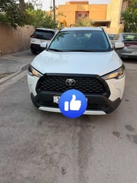 للبيع كورلا كروز موديل2025 السياره نضيفه بمعنى الكلمه ماشيه 18 الف حقي...