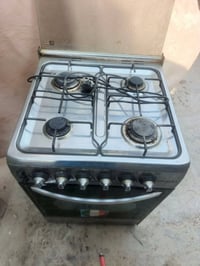 طباخ • ٤ عيون • بلا مشاكل