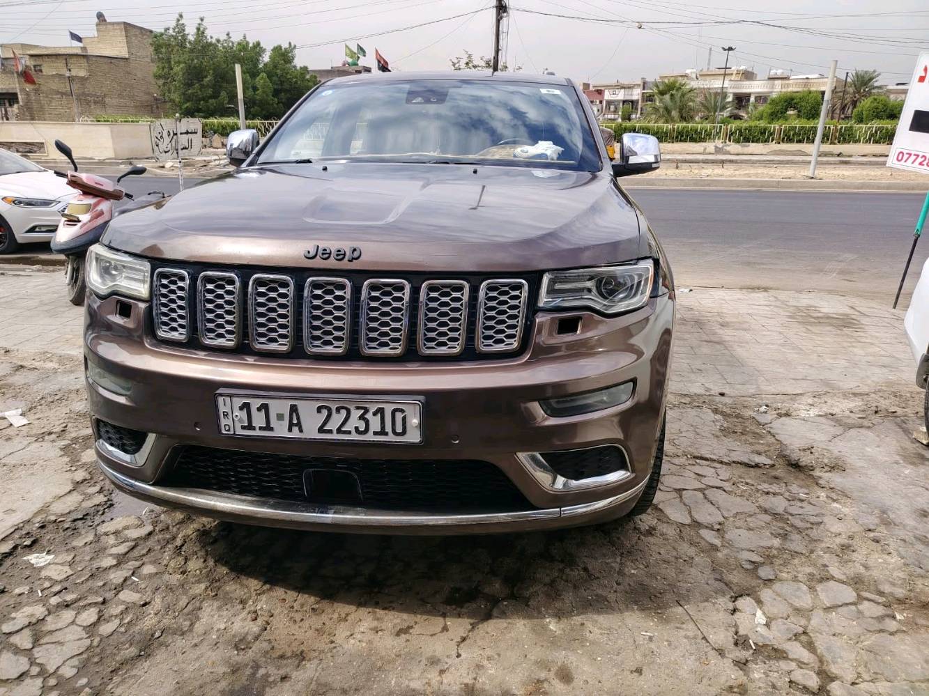 سوميت • V8 ٥٧٠٠ • ٤×4