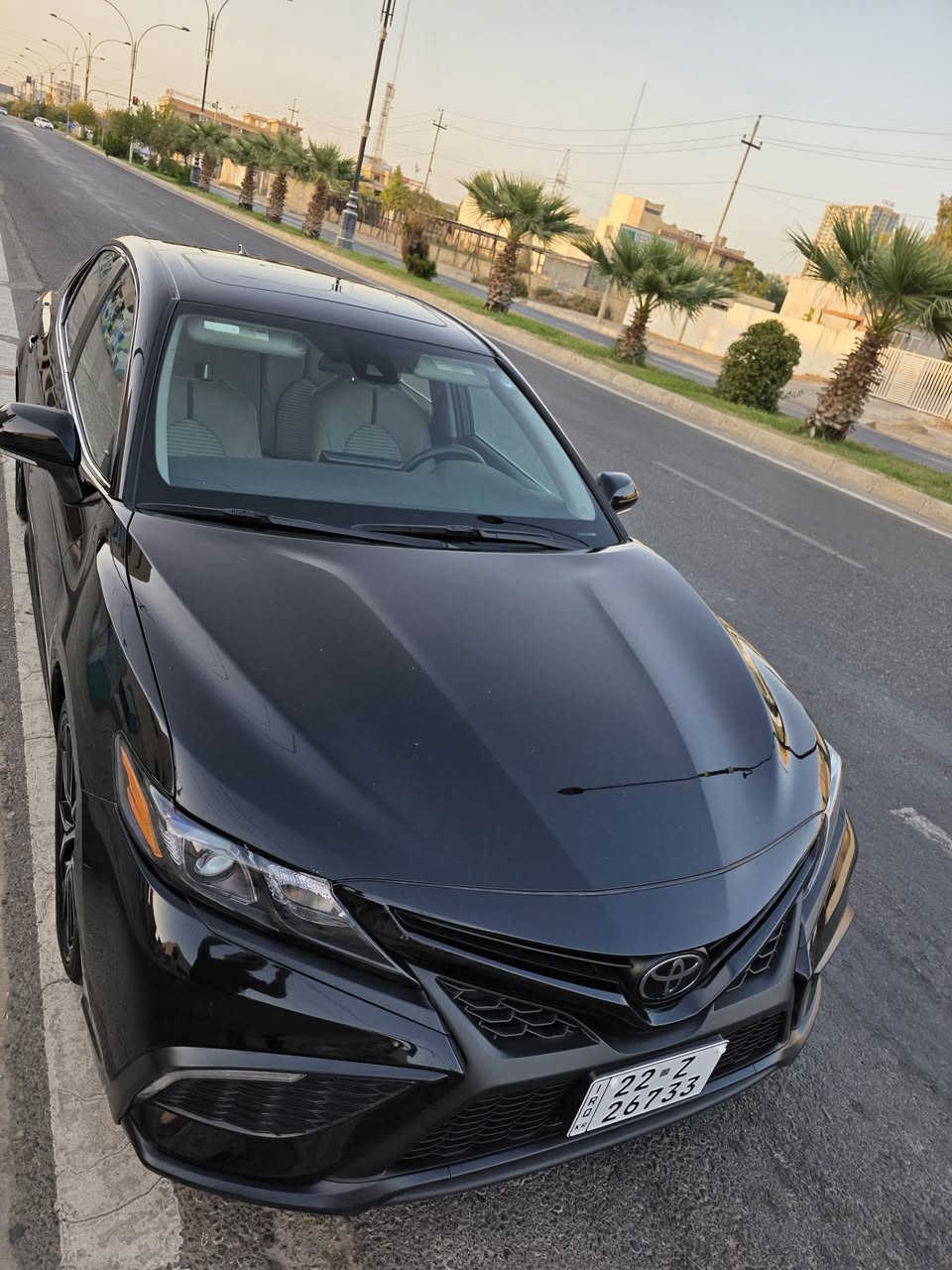تويوتا كامري وارد أمريكي موديل 2024 محرك 2.5 بانزين فقط مواصفات SE +AWD شاشه جبيره فتحة بالسقف اتو هولد وهاند بريك بصمة كاميره خلفي  وحساسات داخل ابيض كشنات جلد و كهربائي  اشاير بالمري رادار جانبيات رادار امامي  ويل كروم تحكم استيرن كامل تحديد سرعه تحديد مسار شفتات بالستيرن بعد هوايه مواصفات بيها سياره مكفوله من اي نواقص كله بشرط ضرر باب خلف السائق مبدل بلادي نفس اللون وجاملغ خلفي صبغ مثل ما موضح بالصور بدون ضرر داخلي ارباك بس مال برد اما الباقيات بلادية  سياره ماشي 16,500 مايل يعني جديده مرقمه اربيل جديد باسمي قبل 20 يوم رقمت مكان السياره إربيل السعر  198 $ 
***********
*********** أربيل, العراق
