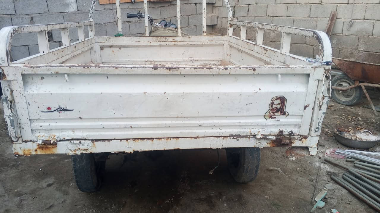 للبيع ادوات موديل 14جاهزه بس بيه صوت شغاله كله شاده جديد مكفوله من كل شي مكاني ناصرية البعضم ***********

