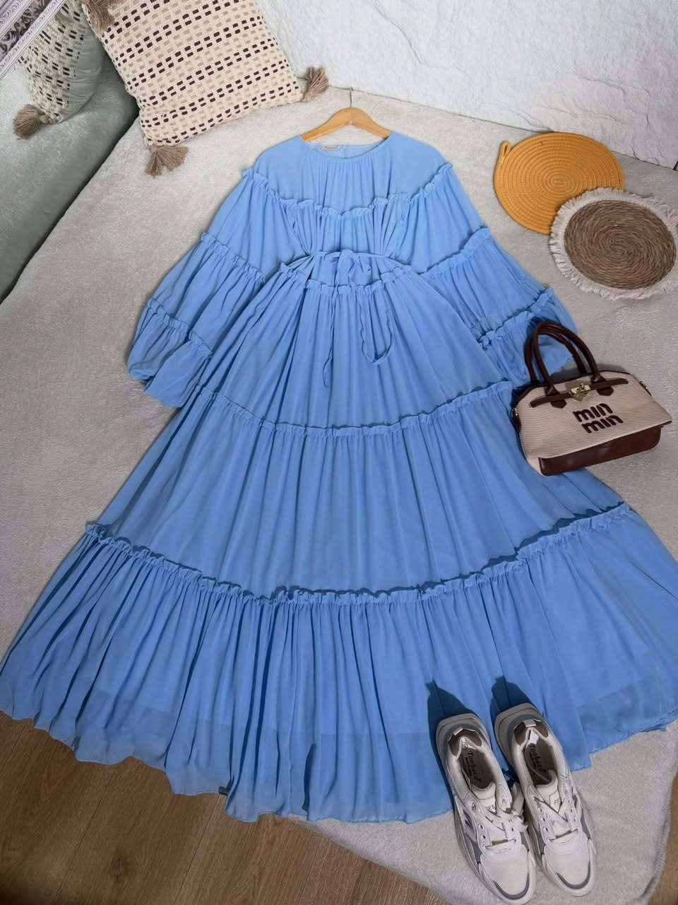 الاستفسار والحجز فقط واتساب+9647775744834
شيفون مبطن سعر 35
40 الى48
