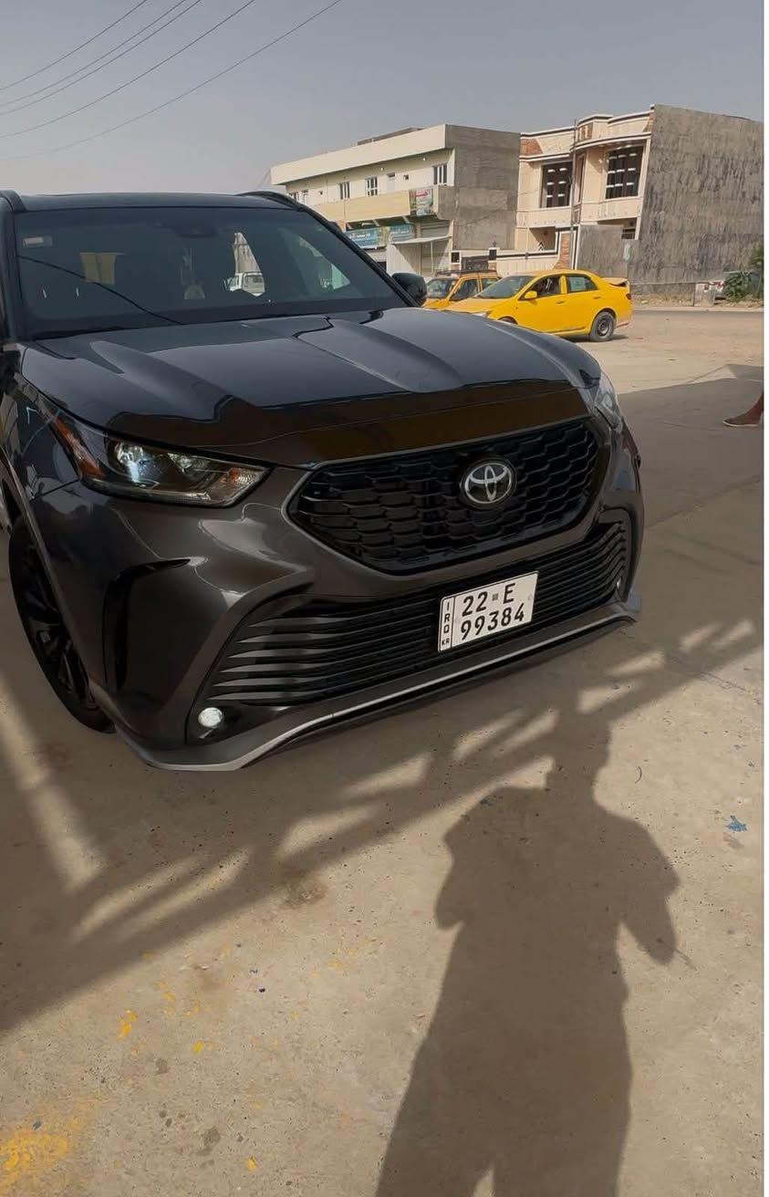 للبيع: تويوتا هايلاندر XSE 2023
📍 مكان السيارة: صلاح الدين، تكريت
📞 للتواصل: ***********
💰 السعر:28,000$ – قابل للتفاوض
📊 المسافة المقطوعة:40,000 كم
🛠️ المحرك: 4 سلندر 2500cc بنزين أوتوماتيك

⚙️ المواصفات:
• فول مواصفات فئة XSE
• 7 مقاعد جلد
• كاميرا خلفية
• مستشعر وقوف
• فتحة سقف
• بصمة تشغيل 
• شاشة وسطية 
• نظام مراقبة النقطة العمياء
• نظام المفتاح الذكي
• نظام بدء التشغيل
• مصابيح أمامية LED
• أبل كاربلاي وأندرويد أوتو
• شاحن لاسلكي
• كشافات ضباب
• مثبت السرعة التكيفي
• تبريد خلفي
• زر التشغيل

⚠️ أضرار السيارة:
• وارد أمريكي 
• حادث بسيط موضح بالصور المرفقة 
• تعديل على البارد في الصندوق الخلفي 

📌 تفاصيل إضافية:
• رقم السيارة أربيل الدولي الجديد
• وكالة باسم المالك
• شرط التحويل
• لون السيارة نيلي
