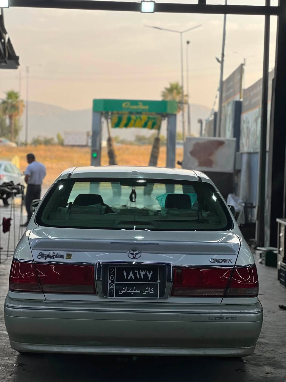 مــەلــیکــە مــووســـس
مەلیکە ٢٠٠٣ یە دیفۆڕ بچوک 

ماڵەکە زۆر پاکە ٩٨ هەزار km 

ڕۆشتووە بەس موسە گێڕو مەکینە بەشەرت 

دوا کریستاڵ سەقفی شوشەیە چاڵی تیا نییە 

ماشەڵا سەیارەکە زۆر پاکوو جوانە سعرەکەشی مناسبە 

بۆ سعرەکەی تەلە فوون بکە 

تەبرید ساردوو گەرمم بە شەرت

ناو زەردی پاکەتی📦

کەفەر گۆڕاو بە شەرت 

بێ دوکەڵ 

ماشەڵا سەیارەکە هەڵمەتی هەیە 

***********

***********

شوێن سلێمانی

ئەگەر کڕیار نیت سەرمان مەیەشێنە لەگەڵ ڕێزدا 

فریایی بکەوە شتی وات دەس ناکەوێت
