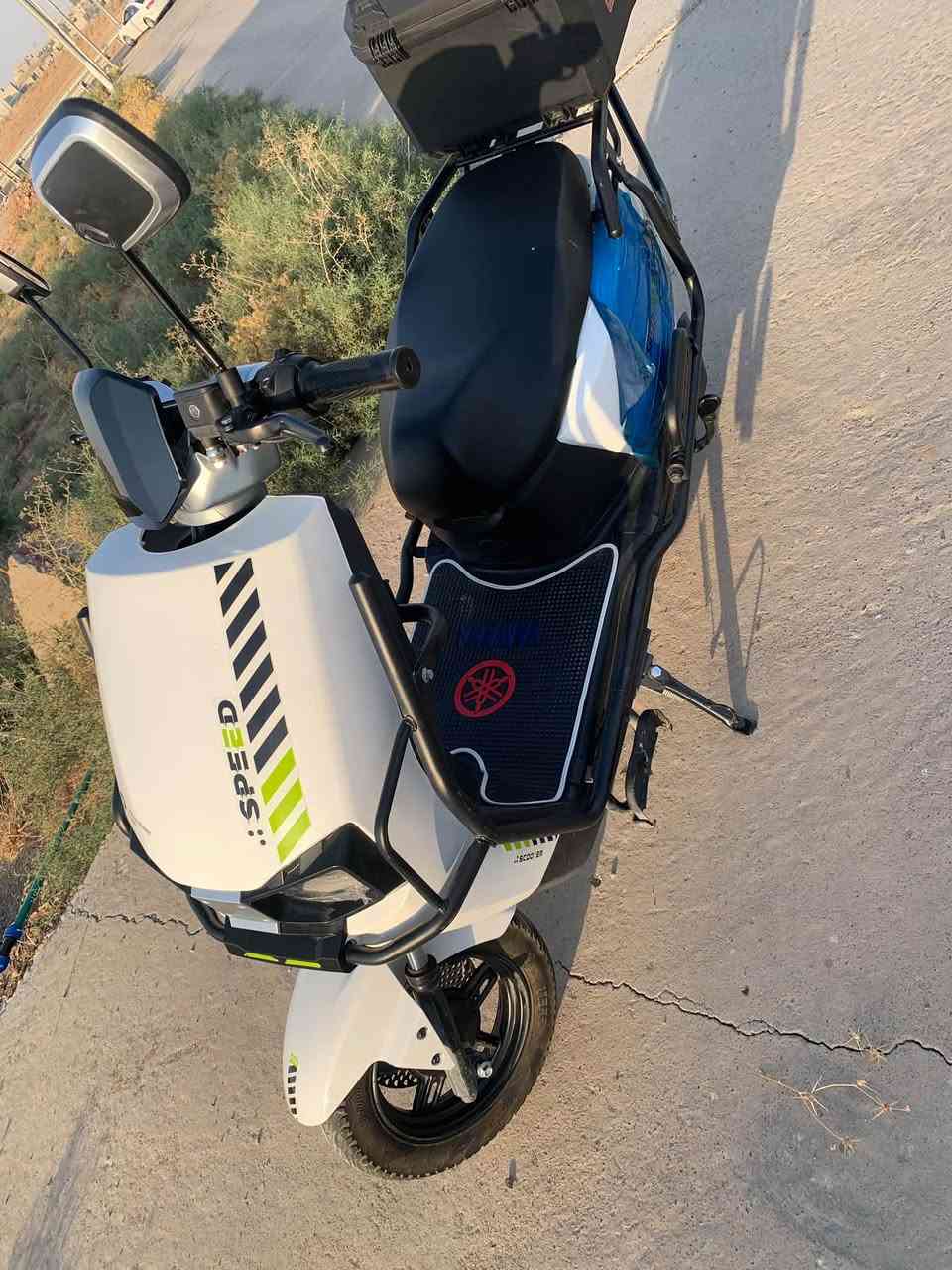 ماطور شحن للبيع والمواصفات كالآتي:

*ماطور شركة جديد استخدام شهر واحد 

*درع كامل حماية على كل الماطور 

*ملف (بعدو جديد)

*عقل مبدل (بعدو جديد)

*بطاريات ابو الولد ارقى بطاريات من فئتها بلسوك (بعدها جديدة)

أمانةً ماطور جديد وبالنايلون بعدو ومابي إشكال بس متوازي على بيعتوا طالب علي مليون و200 وبي مجال
للإستفسار واتساب :***********
