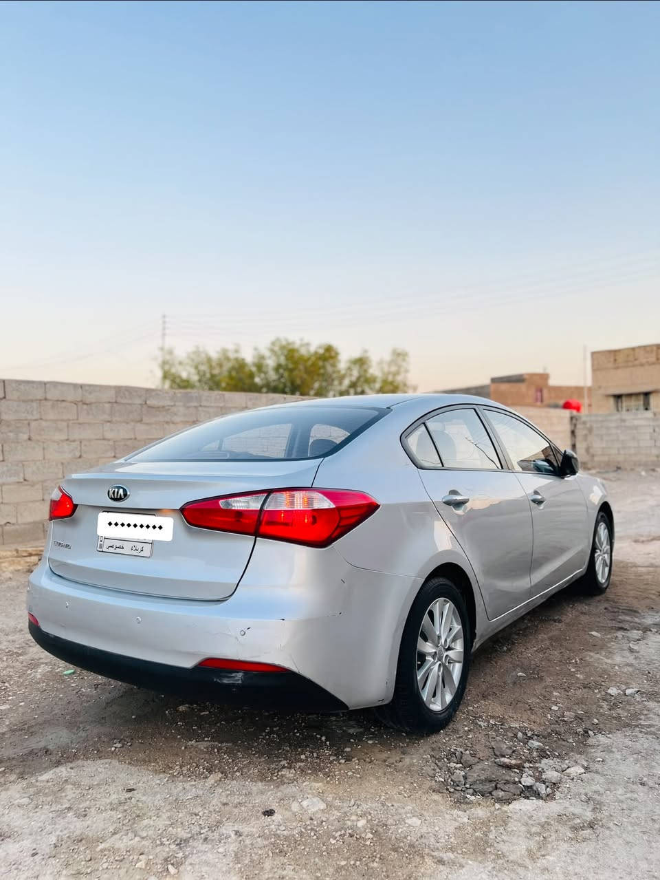 سلام عليكم للبيع كيا سيراتو ٢٠١٦رقم كربلاء سياره بيه باردات بسيطه ولباقي كفاله جهاز مانقصه شي مكينه وكير كفاله حداديه كفاله تبريد ثلج تخم تاير جديد ماشيه ١٠٧حقيقي لون سلفر موصفات ويل كب.   لد امامي.   مرايات شفط.   اشاير مري.   يدات نيكل.   داخل لونين.  تحكم ستيرن.  ساحبه ونضاره موصفات معروفه السعر ١١٨وبيه مجال مكانه سماوه الوركاء ***********
