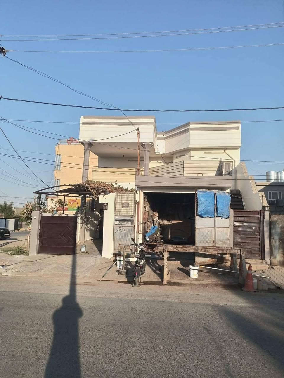 صبغ داخلي وخارجي • ١٠٠متر • أسعار مناسبة