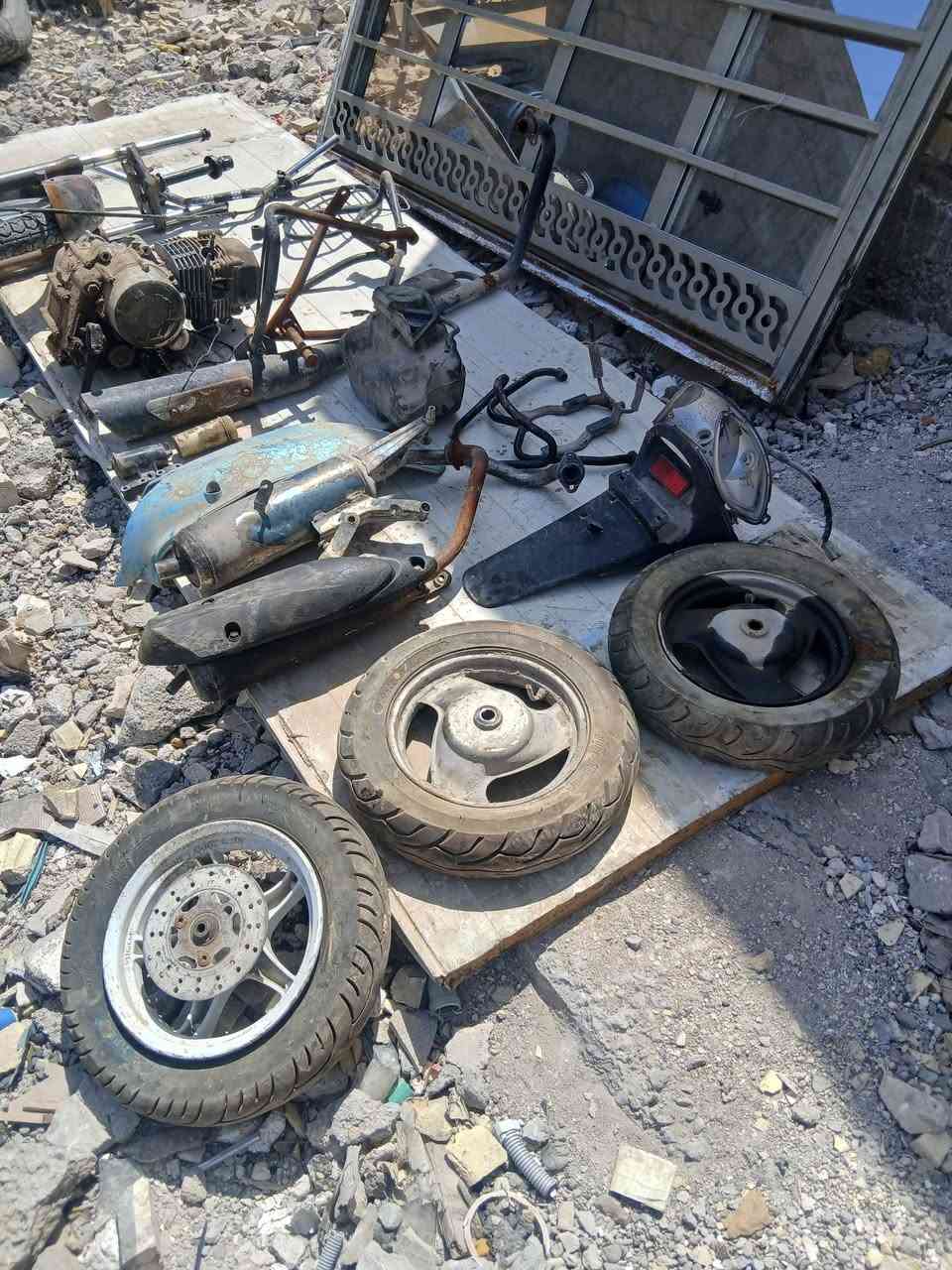 البيع اغراض ومحرك كلهن شغالات العنوان بغداد حي نصر  ***********
