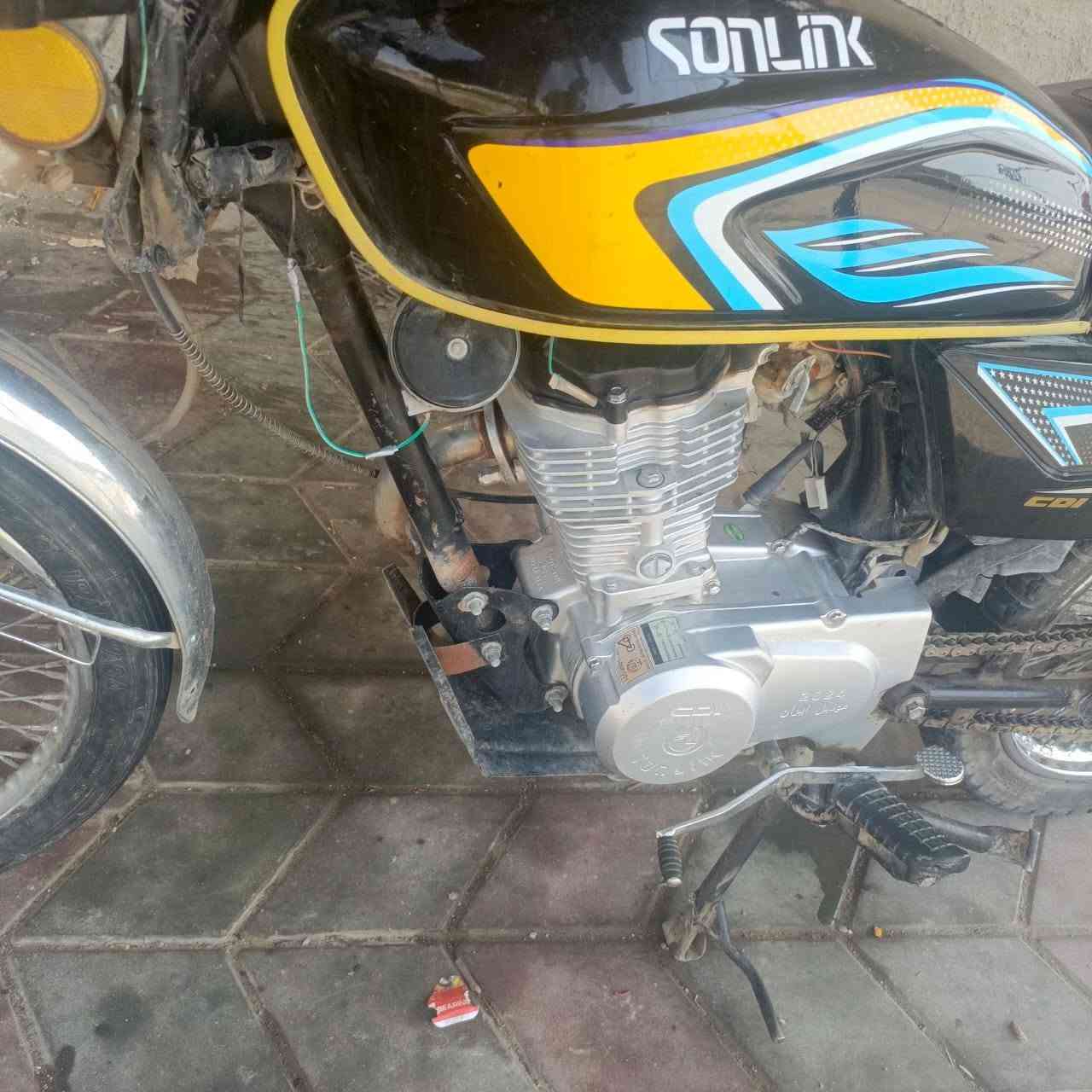 دراجه سونك للبيع ما مفتوحه بدل بس كلجات بيه دراجه نضيفه مثل ما تشوف بصوره وحلا من صوره المكان نعمانيه
وهاذه رقمي *********** اسعر 600 الف وبيه مجال
دراجه سونك للبيع ما مفتوحه بدل بس كلجات بيه دراجه نضيفه مثل ما تشوف بصوره وحلا من صوره المكان نعمانيه
