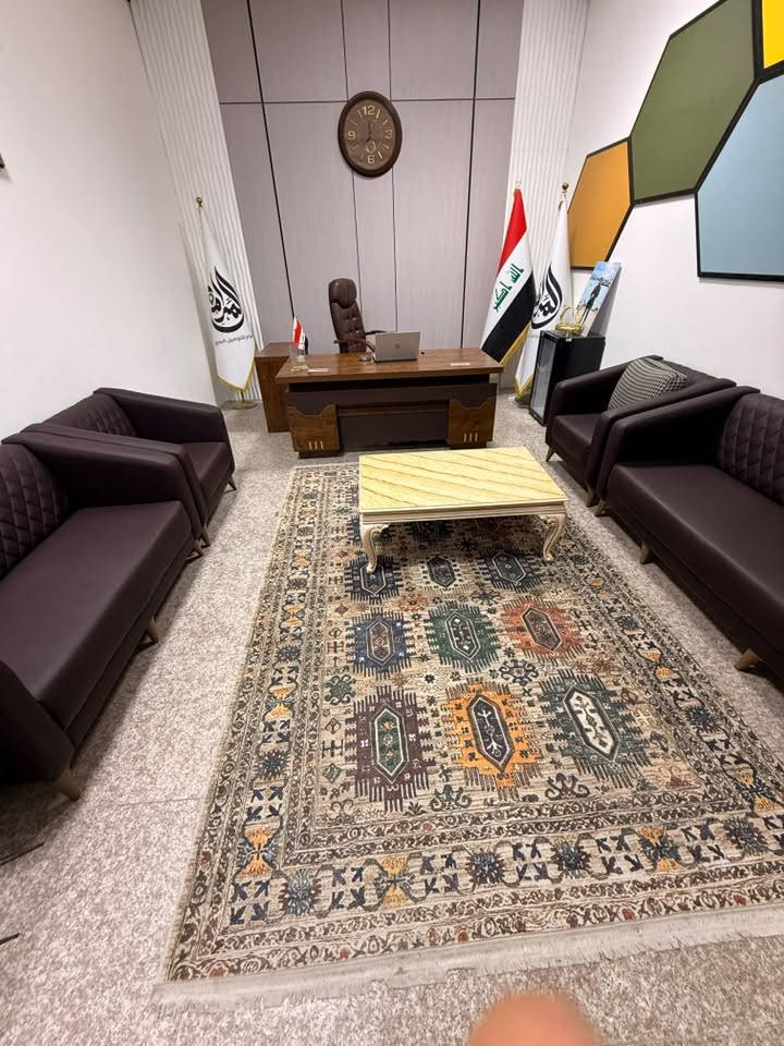 اثاث مكتب جديد ميز وملحق وتخم 7 مقاعد للبيع عنواني كربلاء سعرهن مليون وربع
***********
