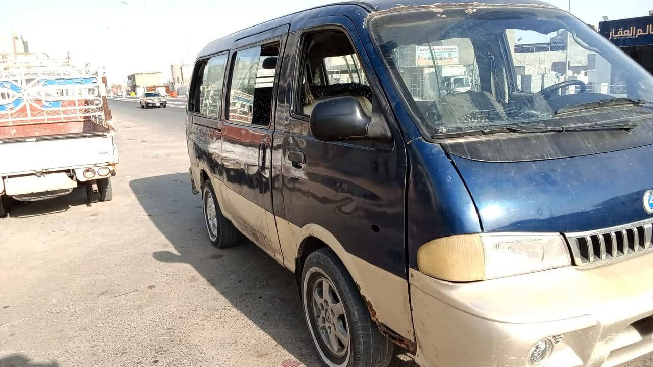 السلام عليكم ابو يجوز للبيع موديل 2000 وغرامات رقم باسم الماني السعر 48 وبيها مجال عنوان***********
