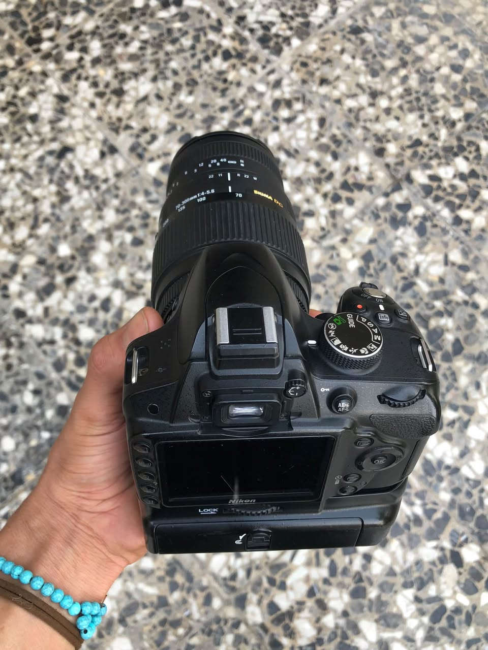 نيكون D3200 • فول نظافه • بدون بطارية