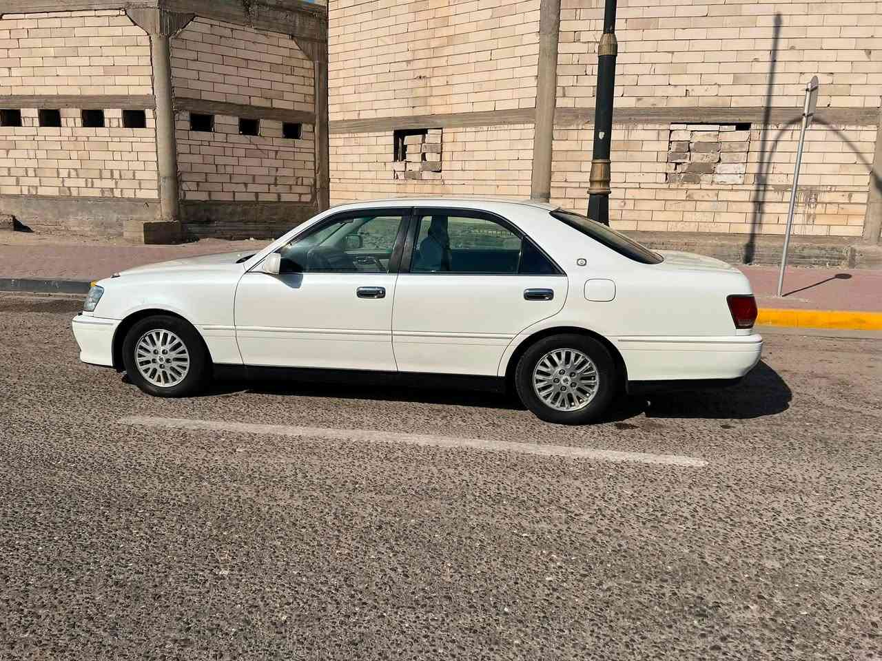 سلام عليكم
تويوتا كراون جنون

 موديل 2001

رقم بصره تحويل ثاني يوم 

تسجيل جديد قرار 102

تخم تاير جديد 

دشبول عارف العيساوي 

تبريد امامي تبريد خلفي ثلاجه 

اربعه دكم 

برده خلفيه

أربعه كشتات كهربائيه 

مكينه vvti 

السياره كفاله عامه

يابان وعراق حته الدعاميات ب

الكفاله

مكفوله كص ونقل جثه وضربه وصبغ 

مكان بصره عشار

استفسار اتصال على ***********

